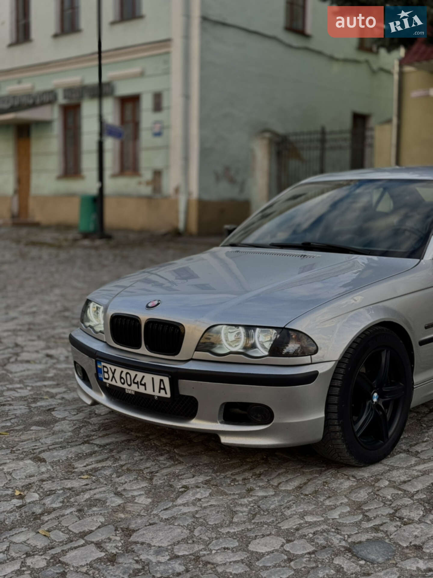 Головне фото звіту автомобіля BMW 330D 2000
