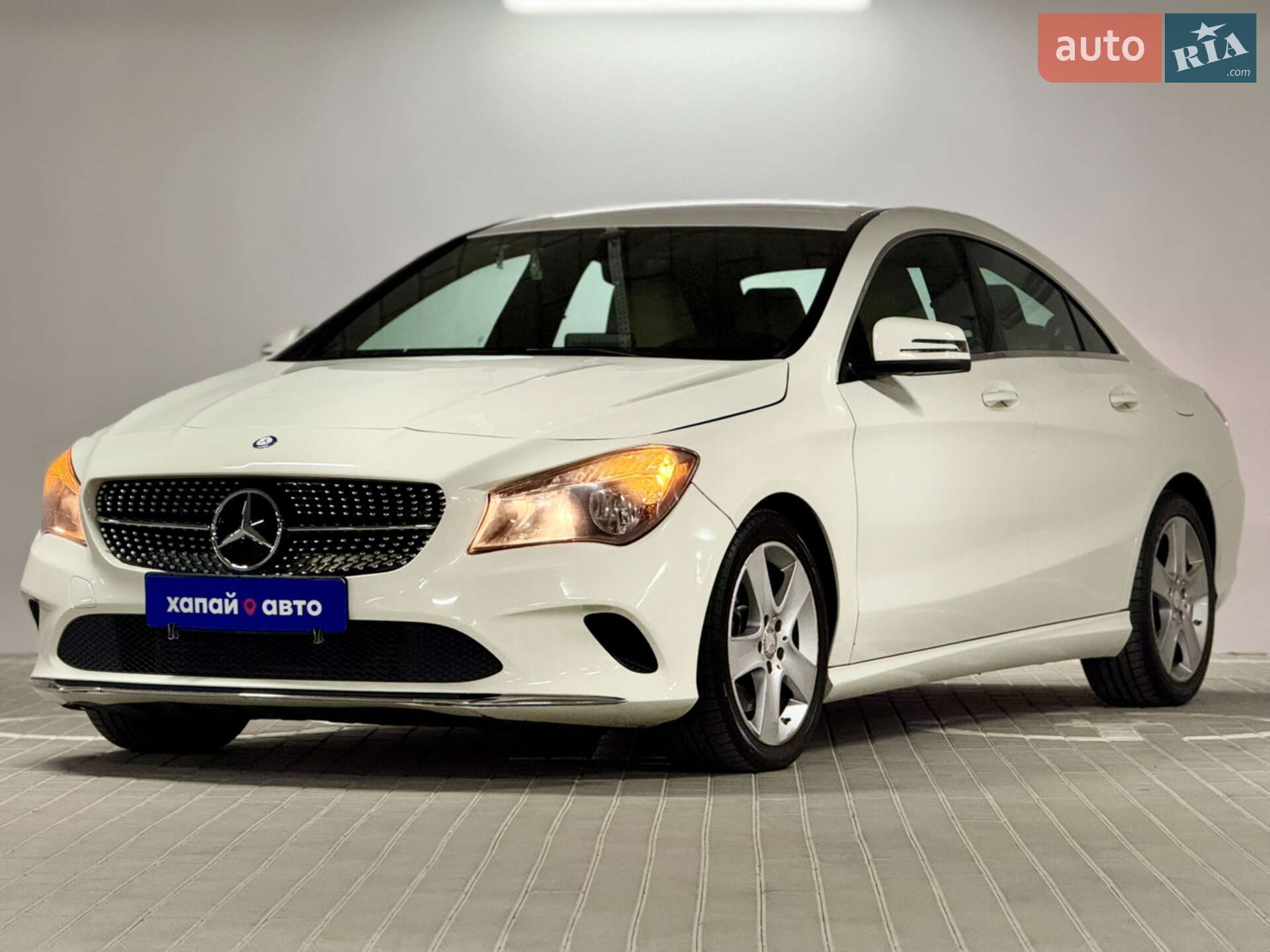 MERCEDES-BENZ CLA 250 2016