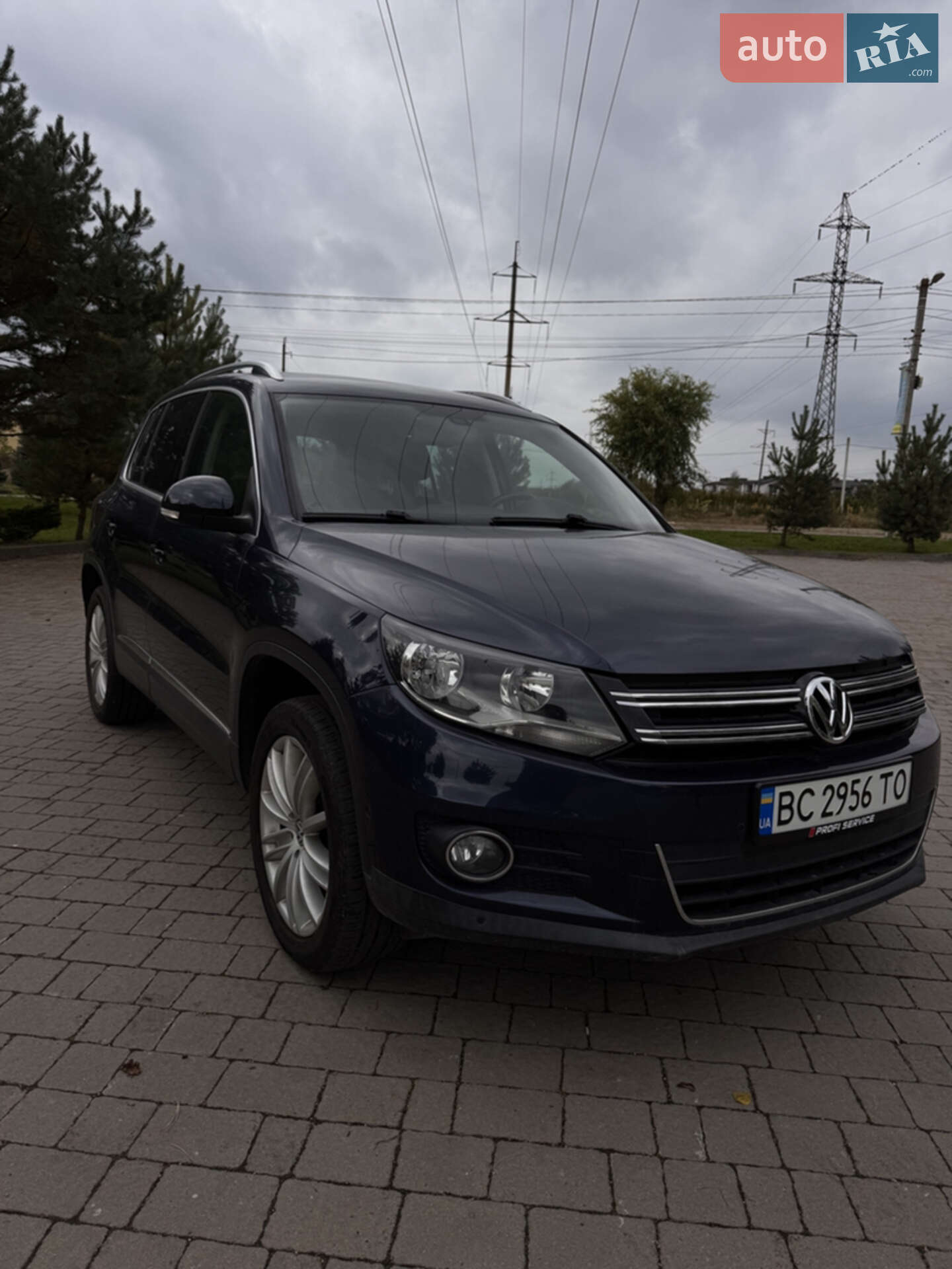 VOLKSWAGEN TIGUAN 2016