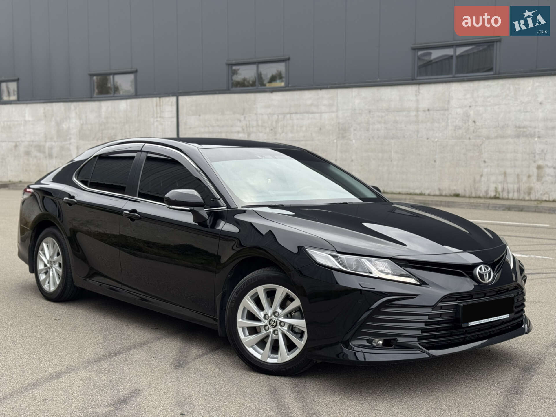 TOYOTA CAMRY