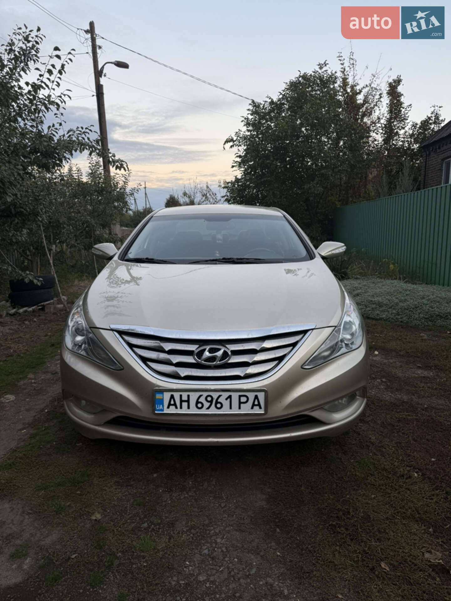 Головне фото звіту автомобіля HYUNDAI SONATA 2010