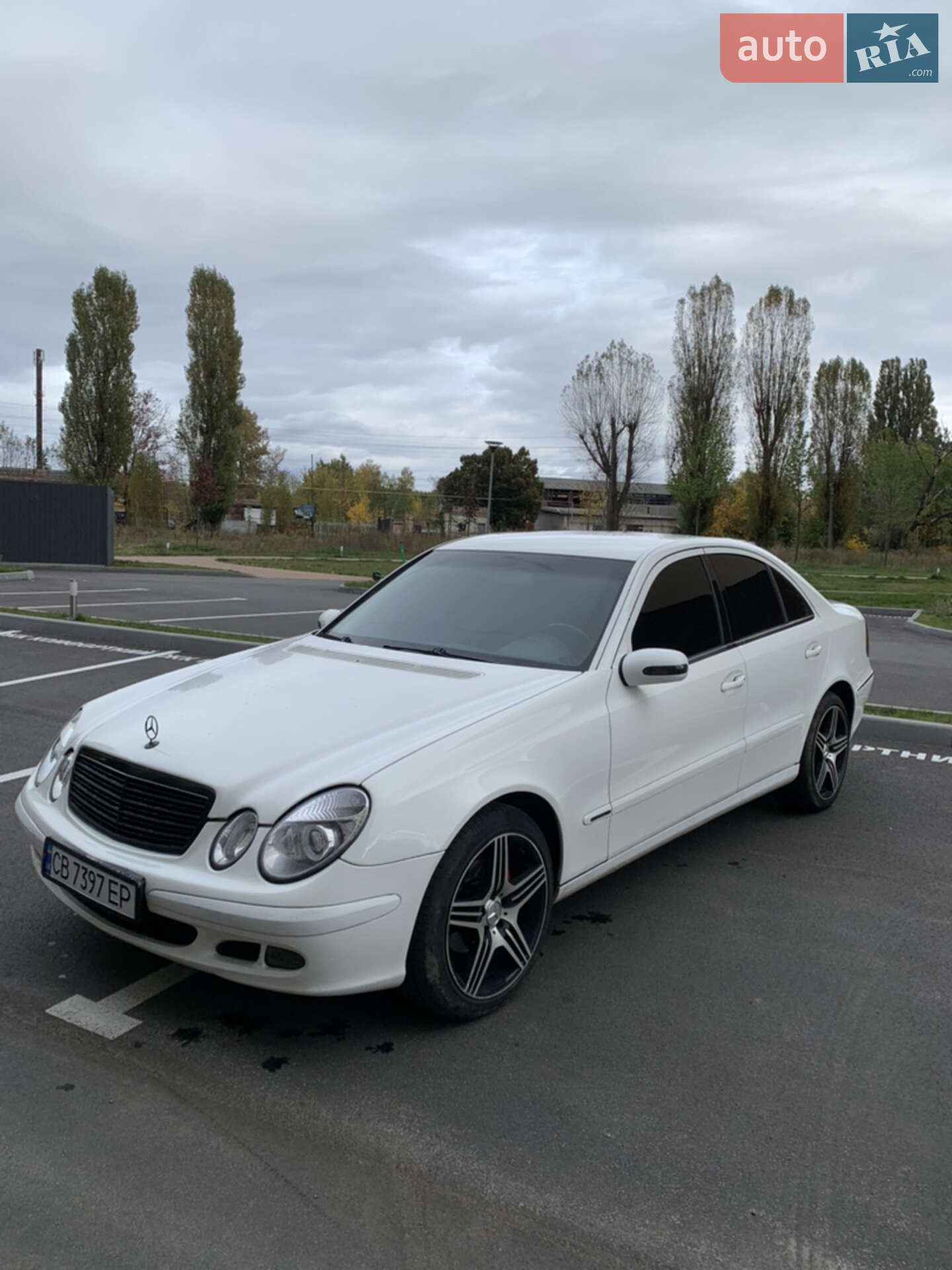 MERCEDES-BENZ E 200 2004