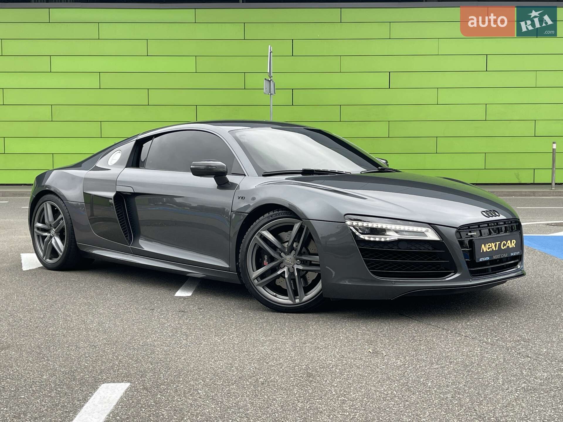 Головне фото звіту автомобіля AUDI R8 2013