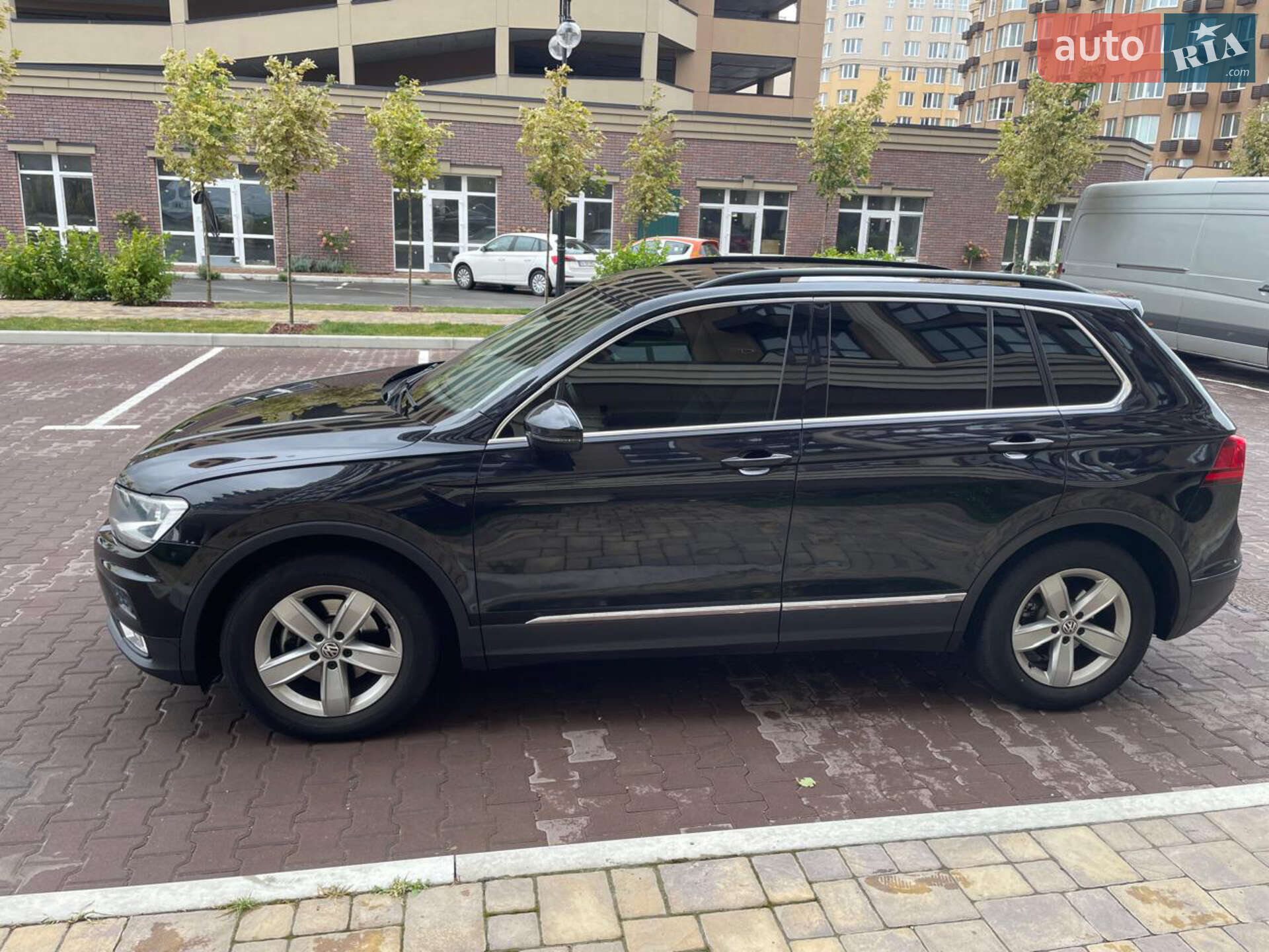 VOLKSWAGEN TIGUAN 2017