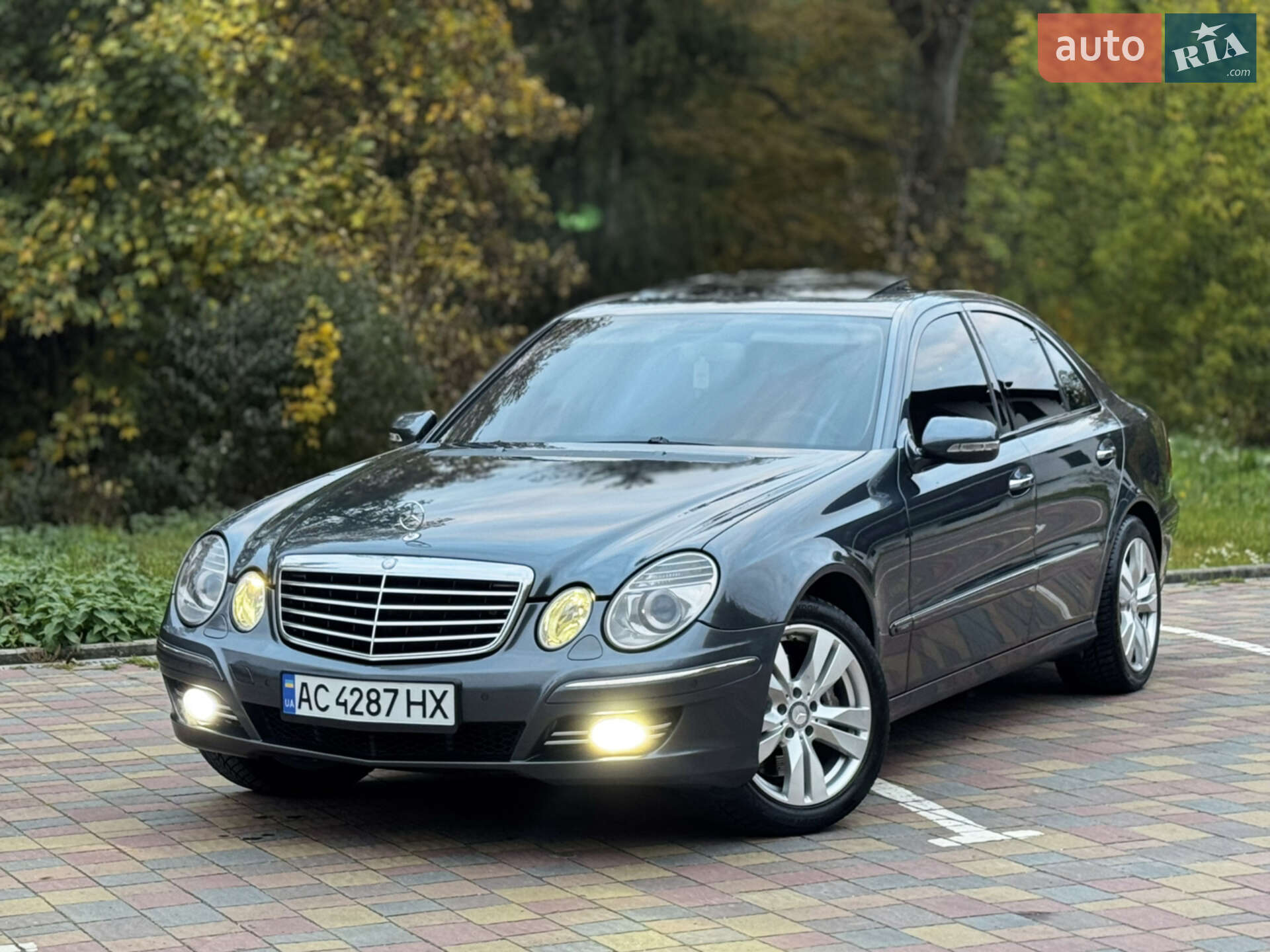 MERCEDES-BENZ E 320 2008