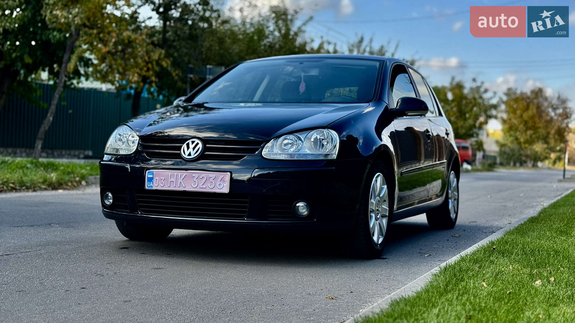 VOLKSWAGEN GOLF 2004
