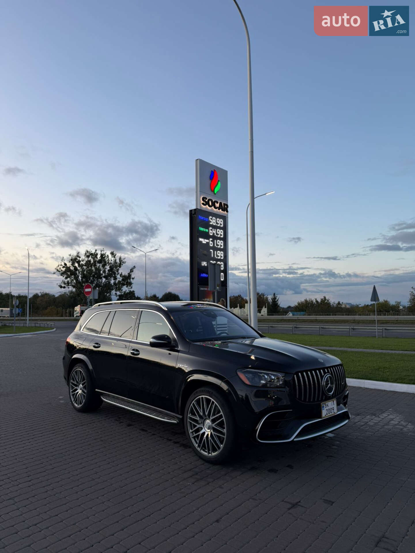 MERCEDES-BENZ GLS 63 2021