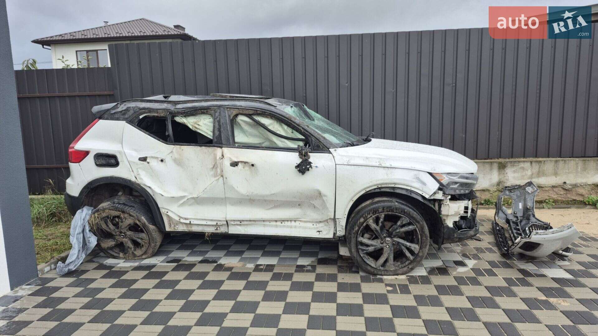 VOLVO XC40 2018