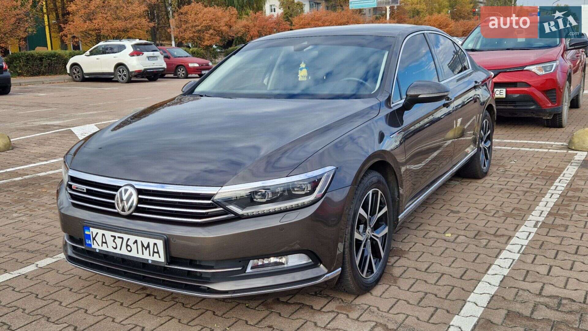 VOLKSWAGEN PASSAT 2016