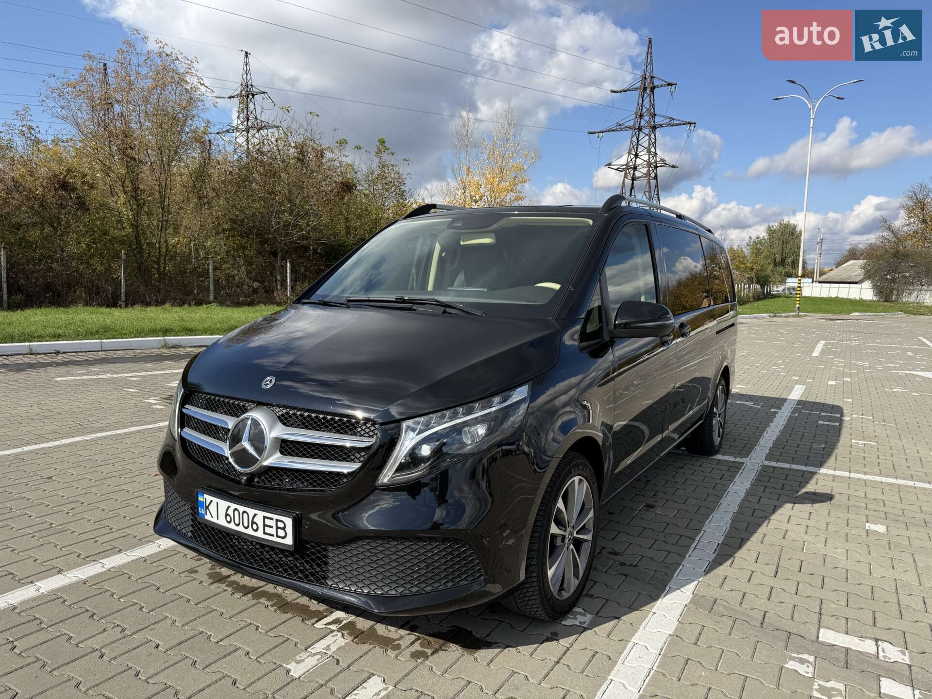 MERCEDES-BENZ V 300 D 2023