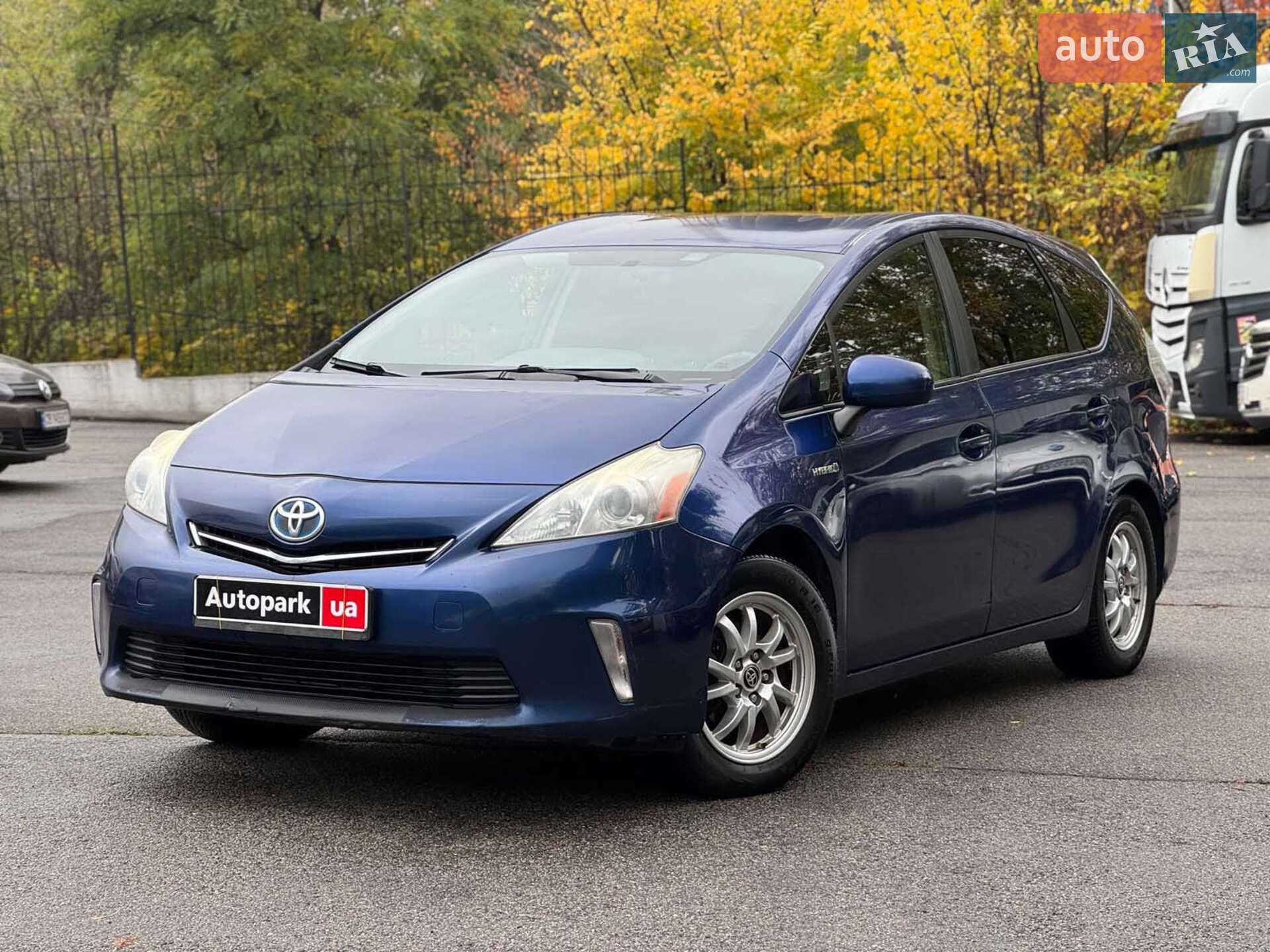 TOYOTA PRIUS 2012