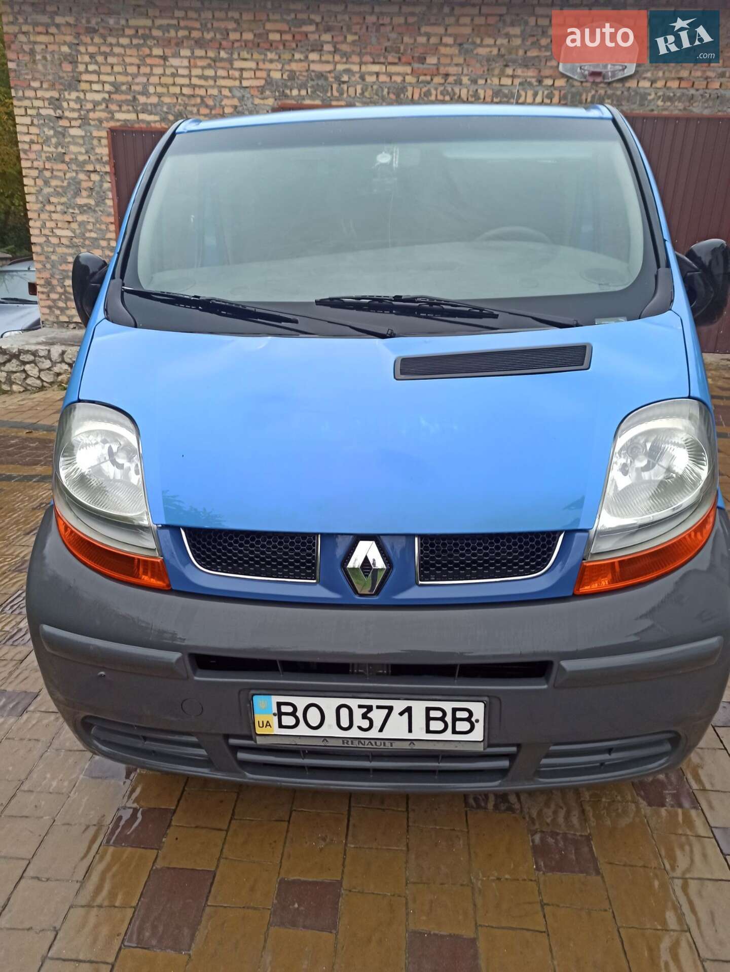 RENAULT TRAFIC 2005