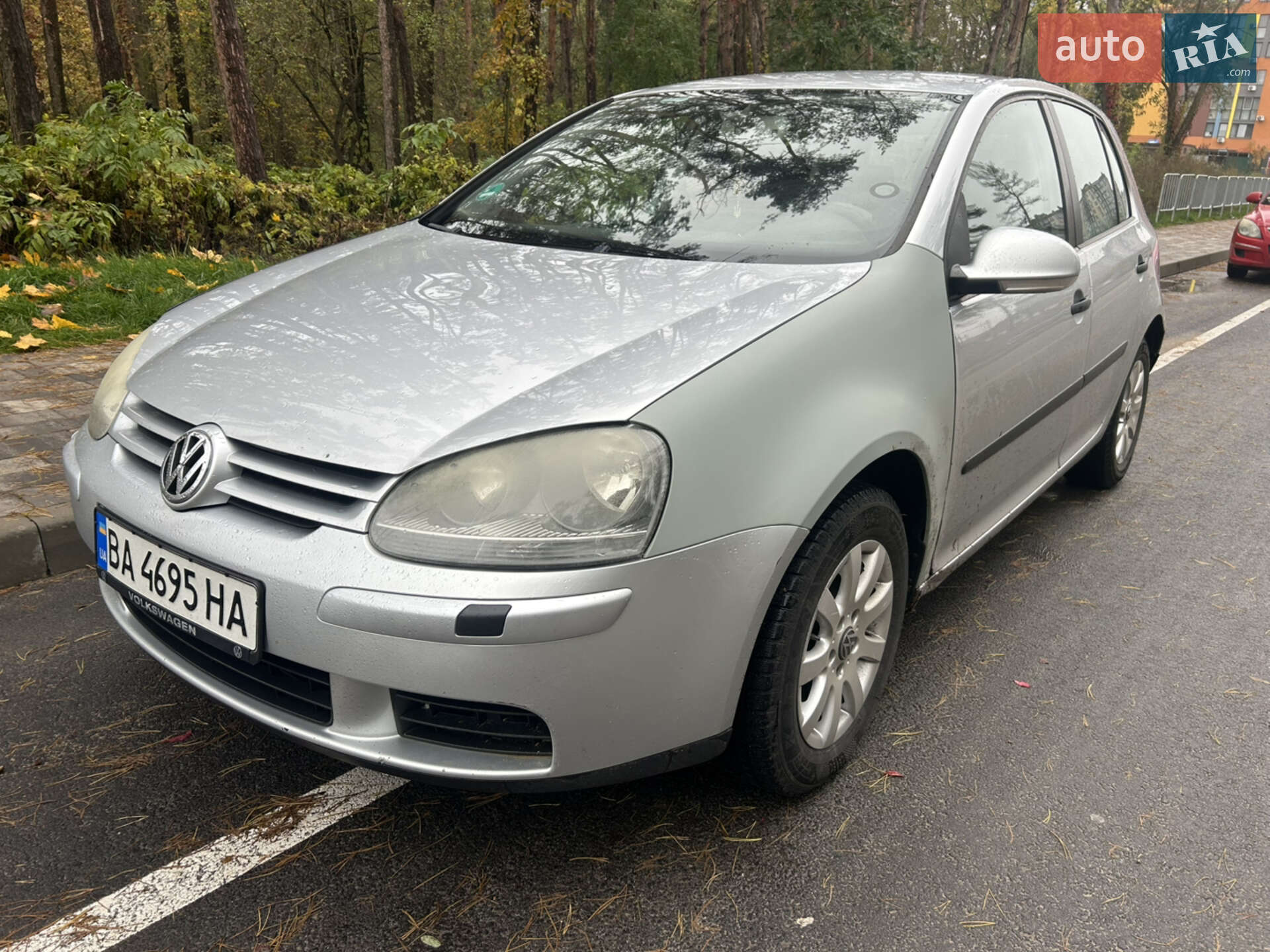 VOLKSWAGEN GOLF 2003