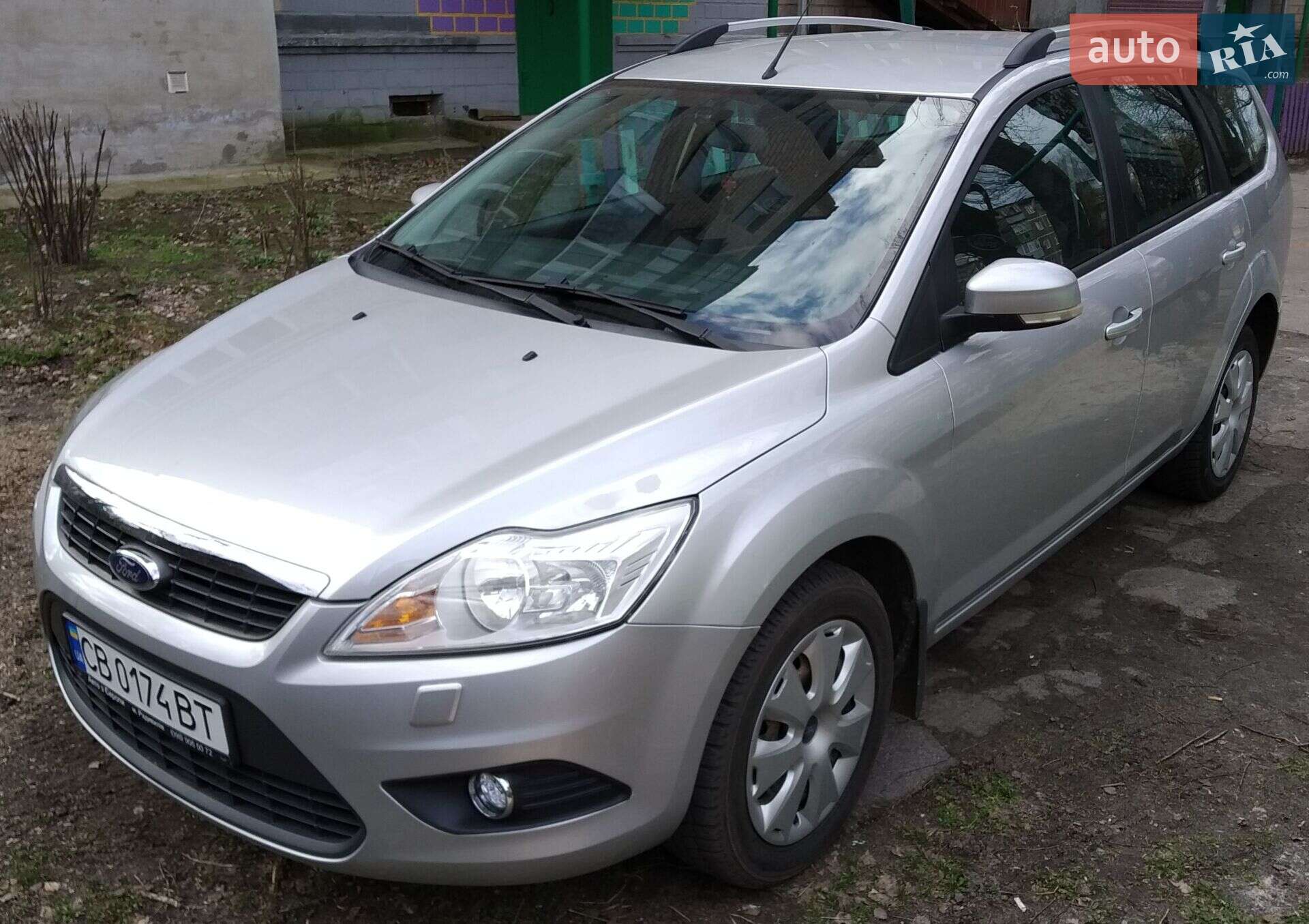 Головне фото звіту автомобіля FORD FOCUS 2010