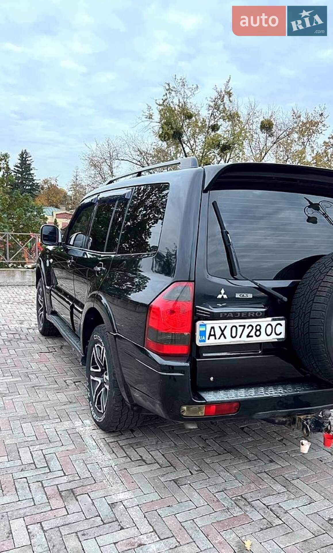 MITSUBISHI PAJERO