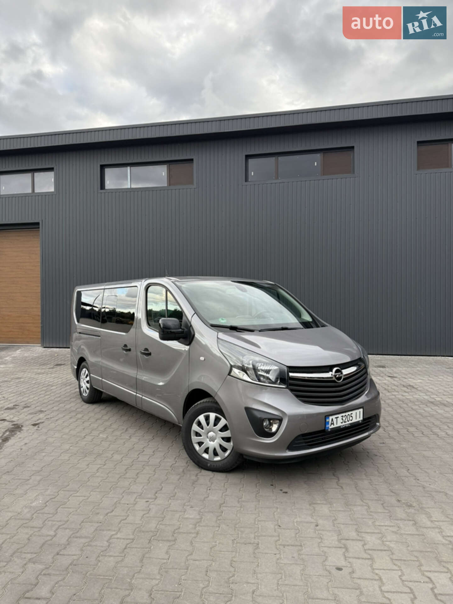 OPEL VIVARO 2018