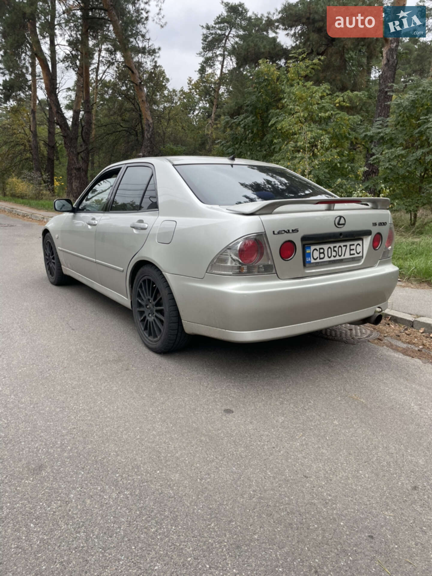 LEXUS IS 200 2000