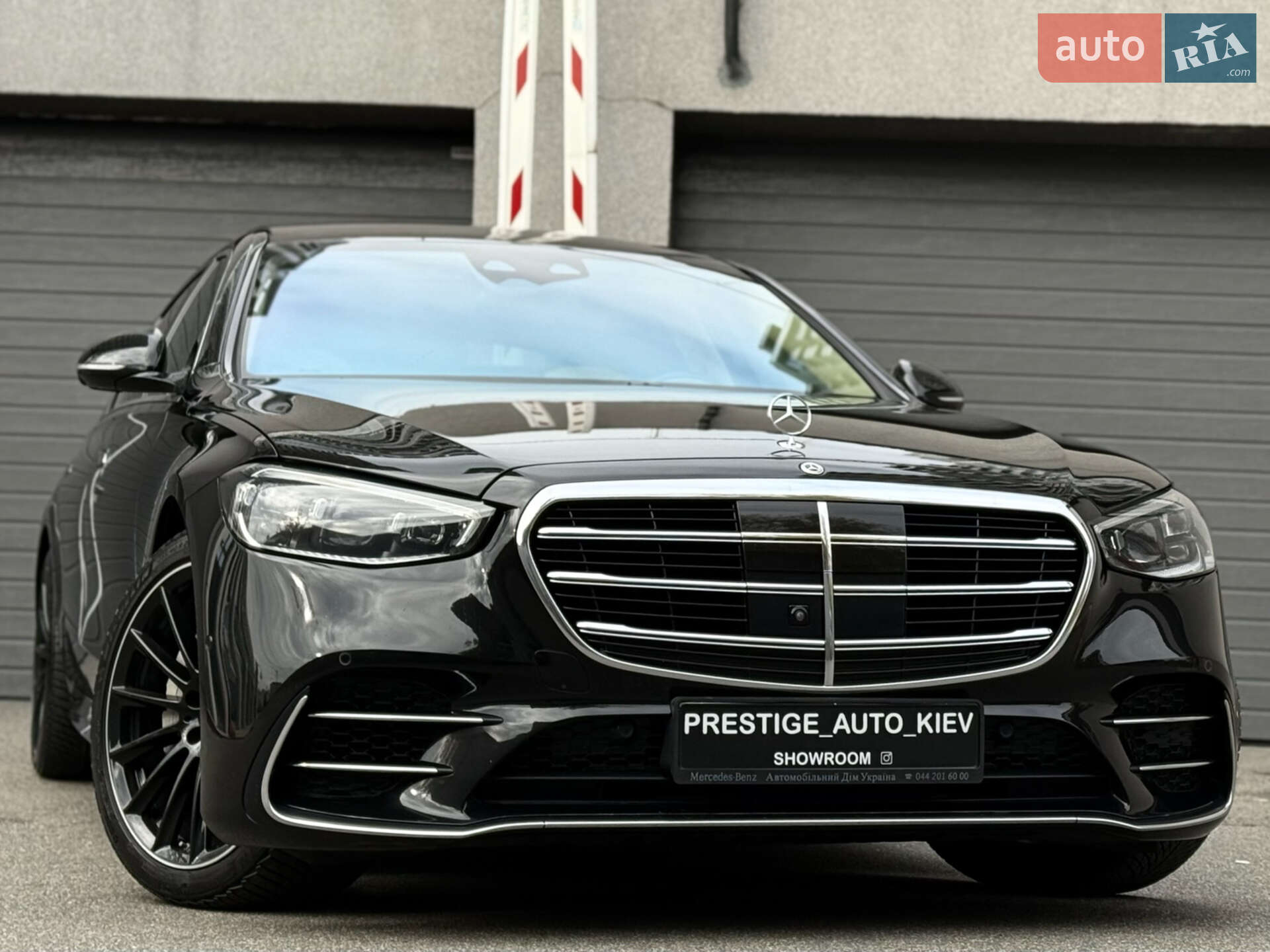 Головне фото звіту автомобіля MERCEDES-BENZ S 580 2024