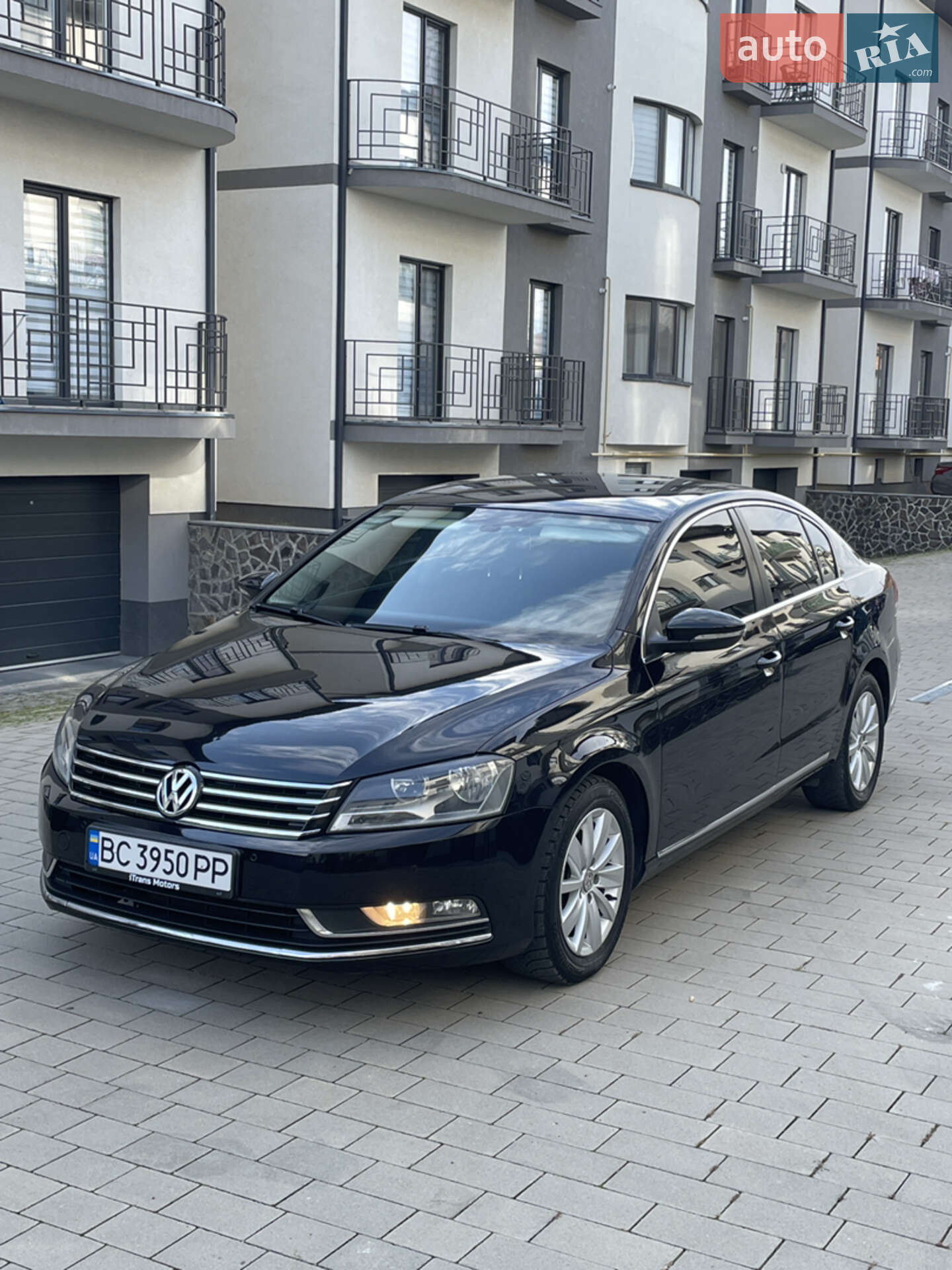 VOLKSWAGEN PASSAT 2013