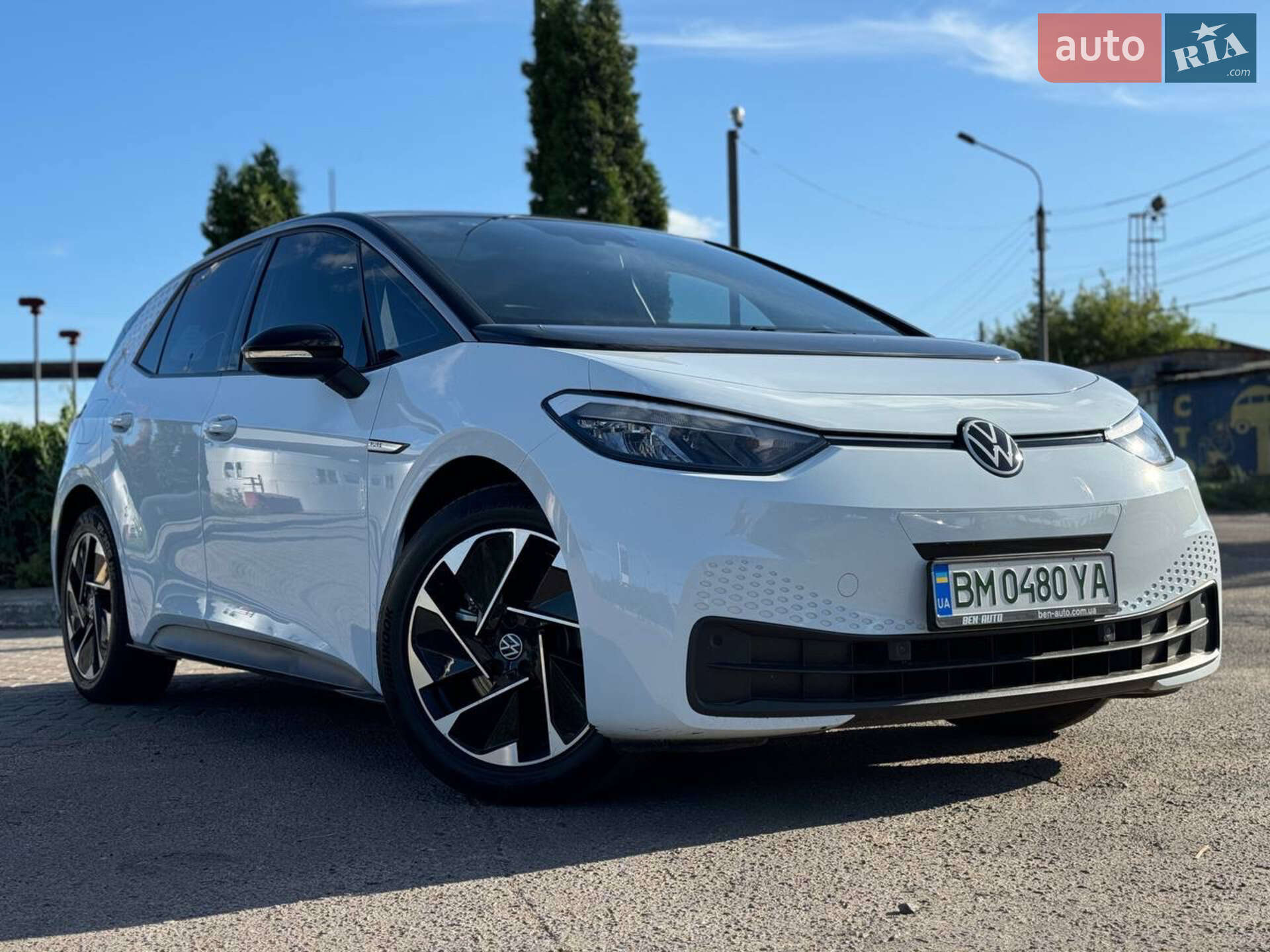 Головне фото звіту автомобіля VOLKSWAGEN ID.3 2022