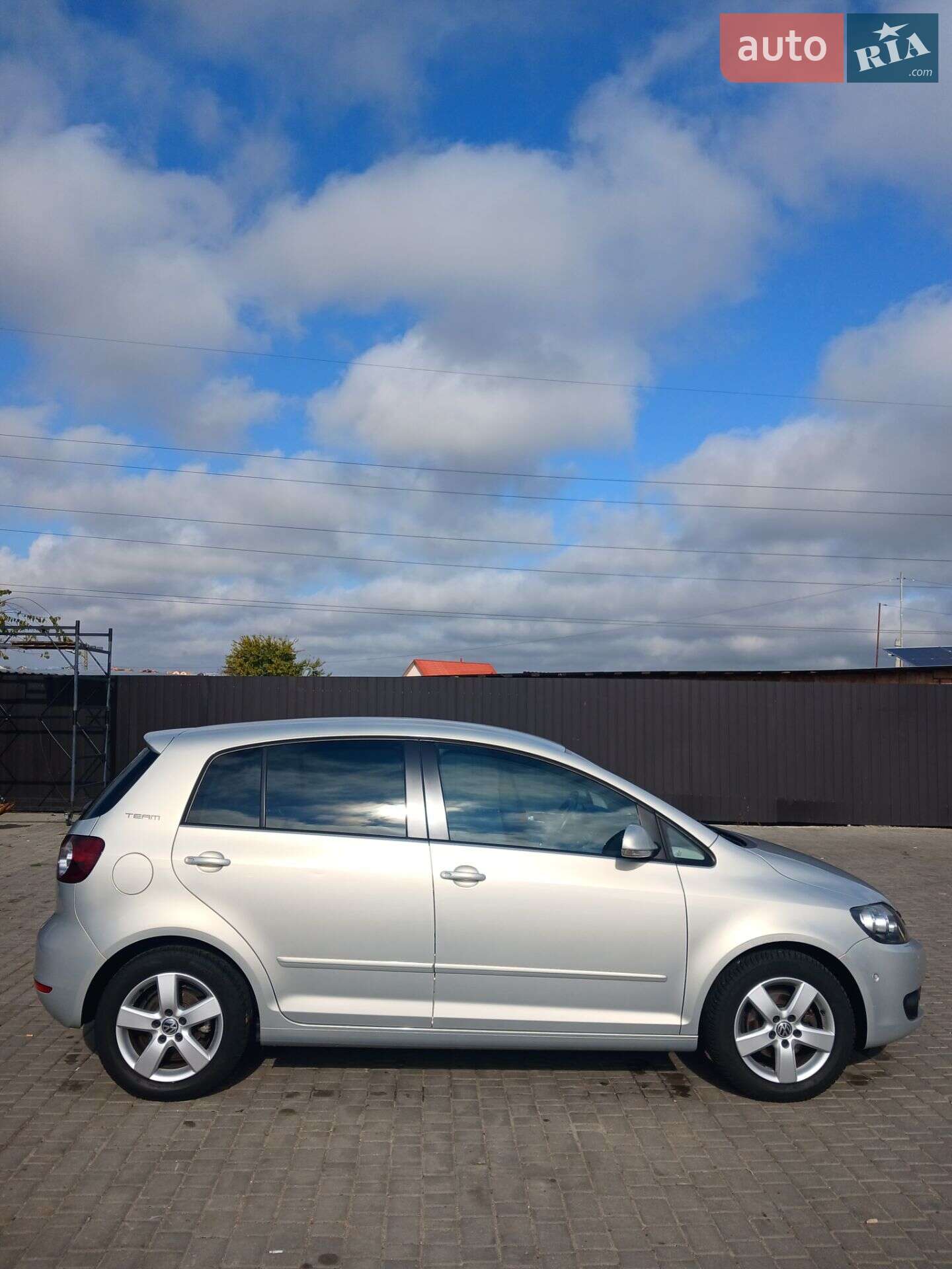 VOLKSWAGEN GOLF PLUS 2011