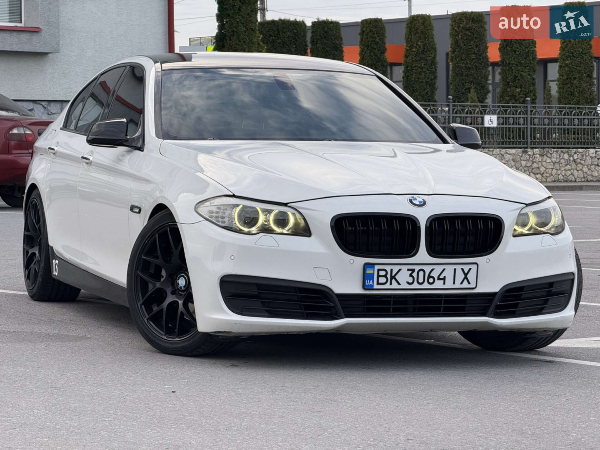 BMW 523I 2011