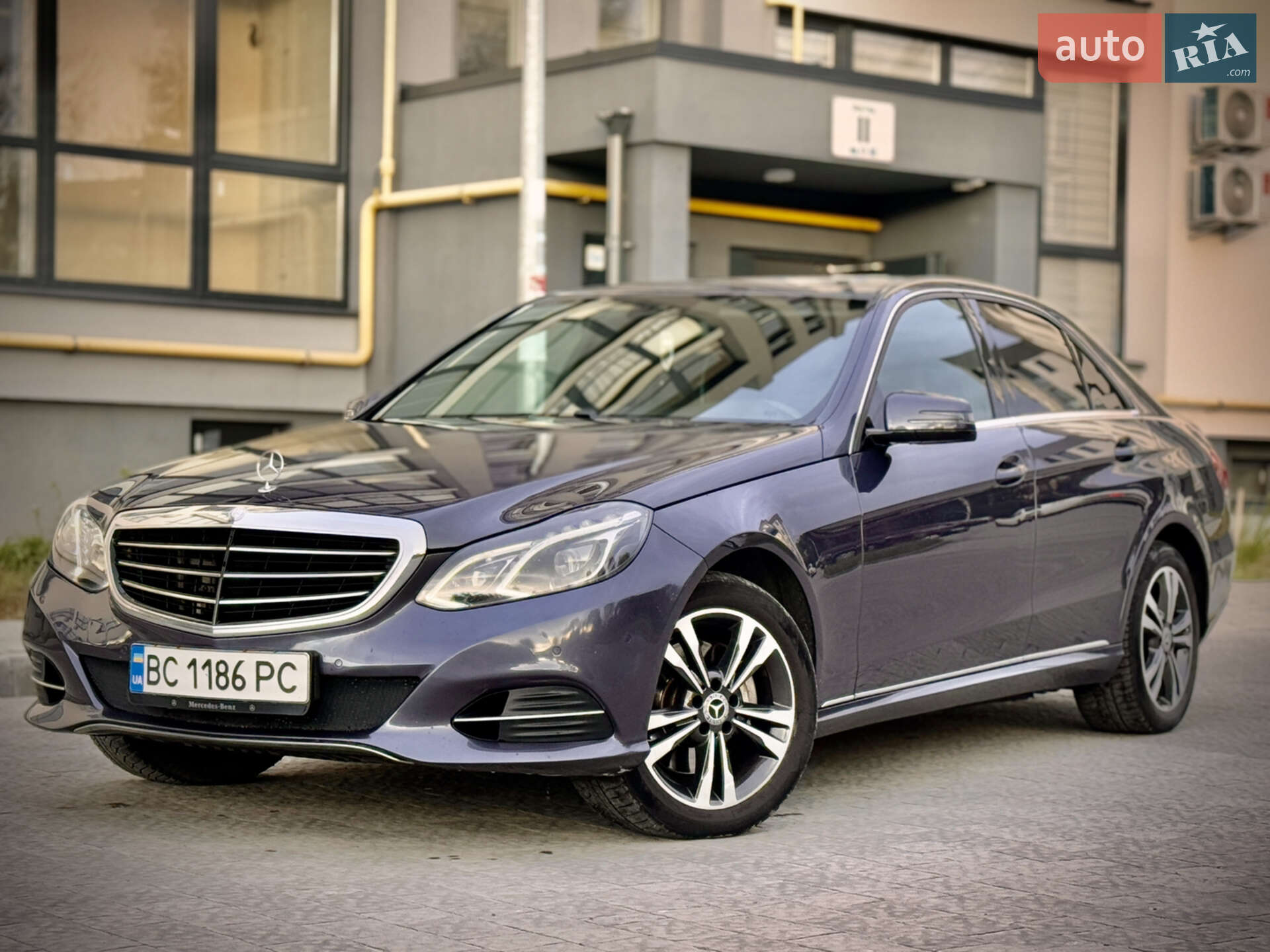 MERCEDES-BENZ E 300 2015