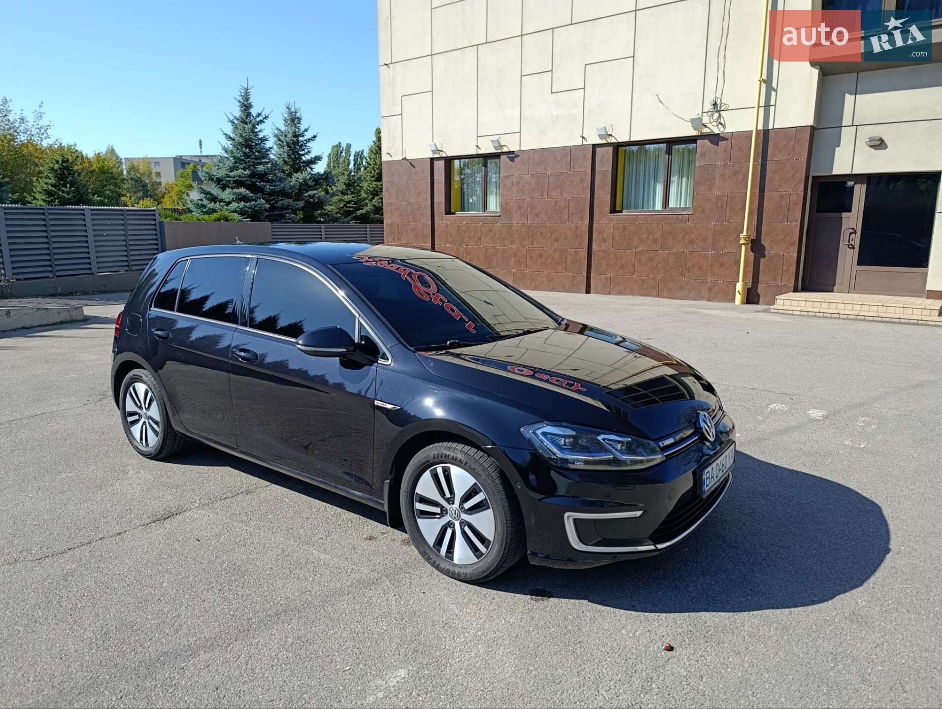 VOLKSWAGEN E-GOLF 2018