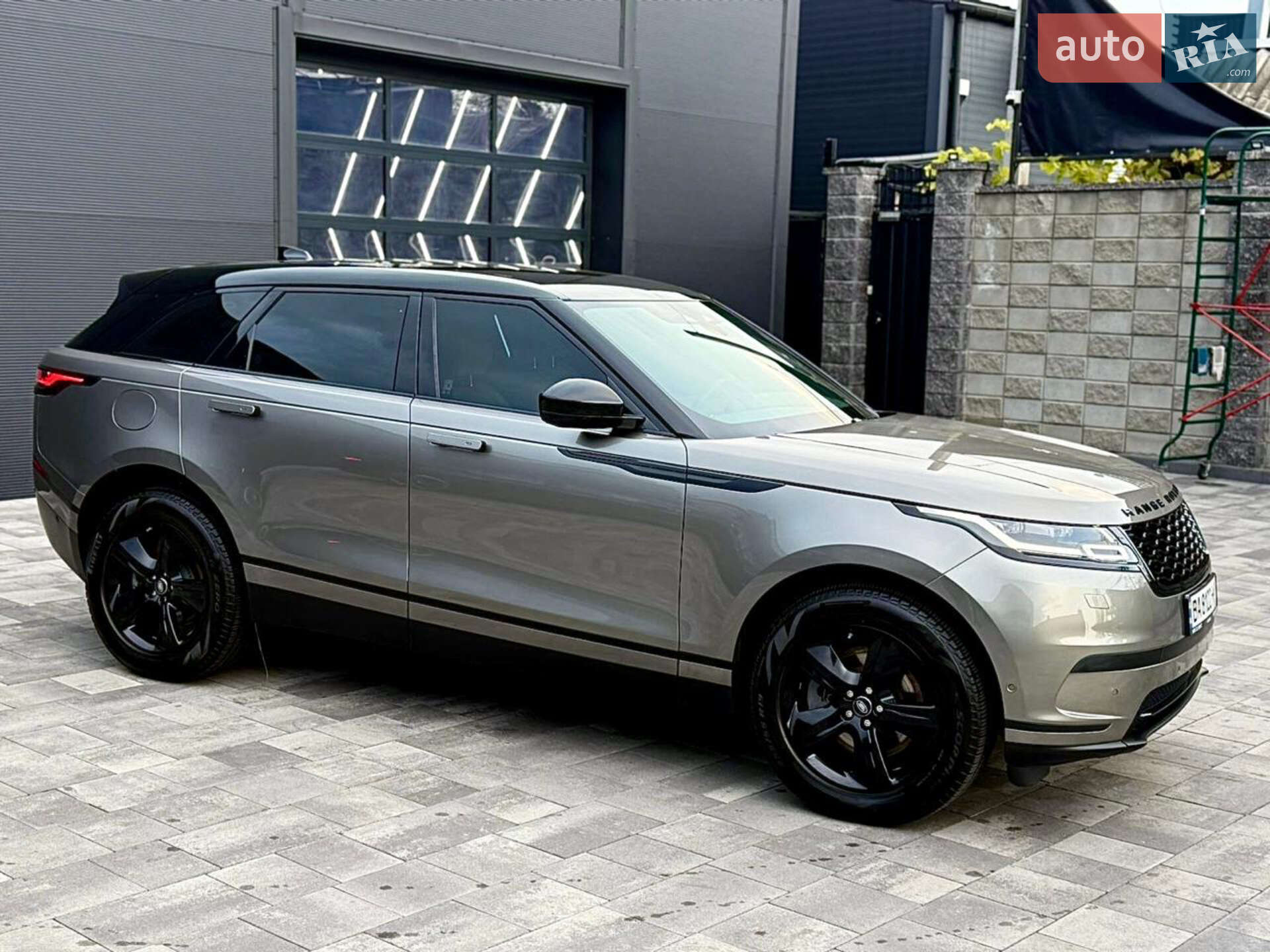 LAND ROVER RANGE ROVER VELAR 2021