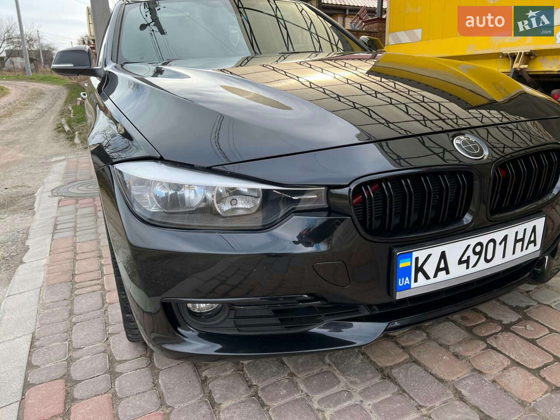 Головне фото звіту автомобіля BMW 328I 2012