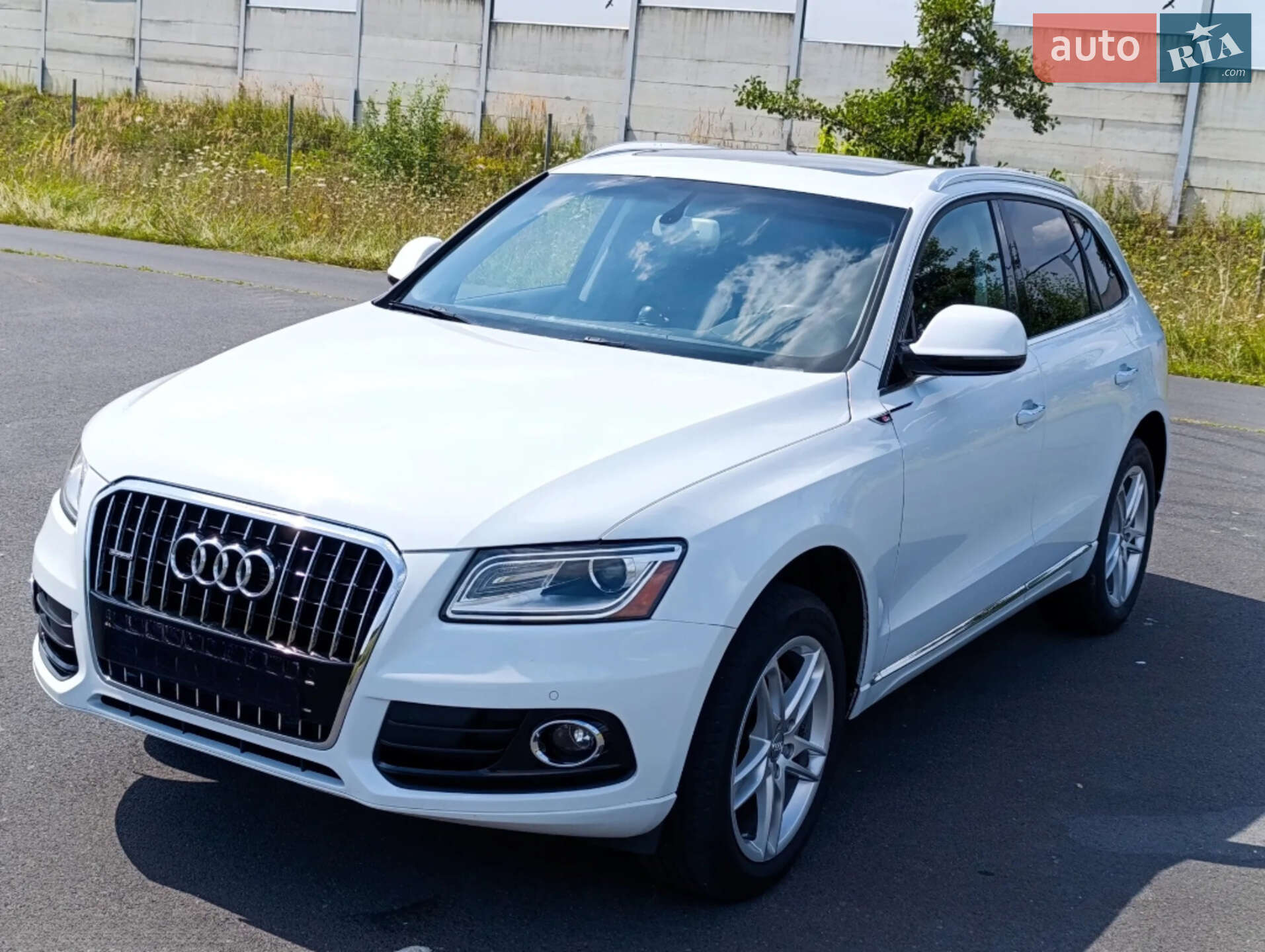 Головне фото звіту автомобіля AUDI Q5 2015