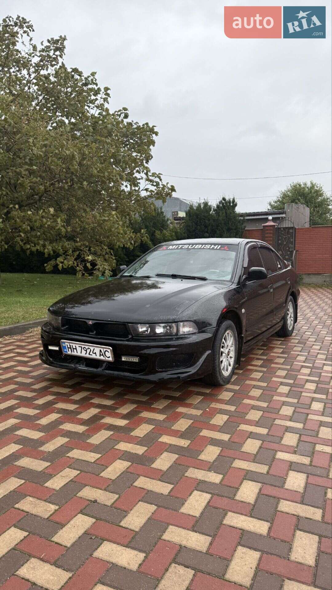 MITSUBISHI GALANT 2001