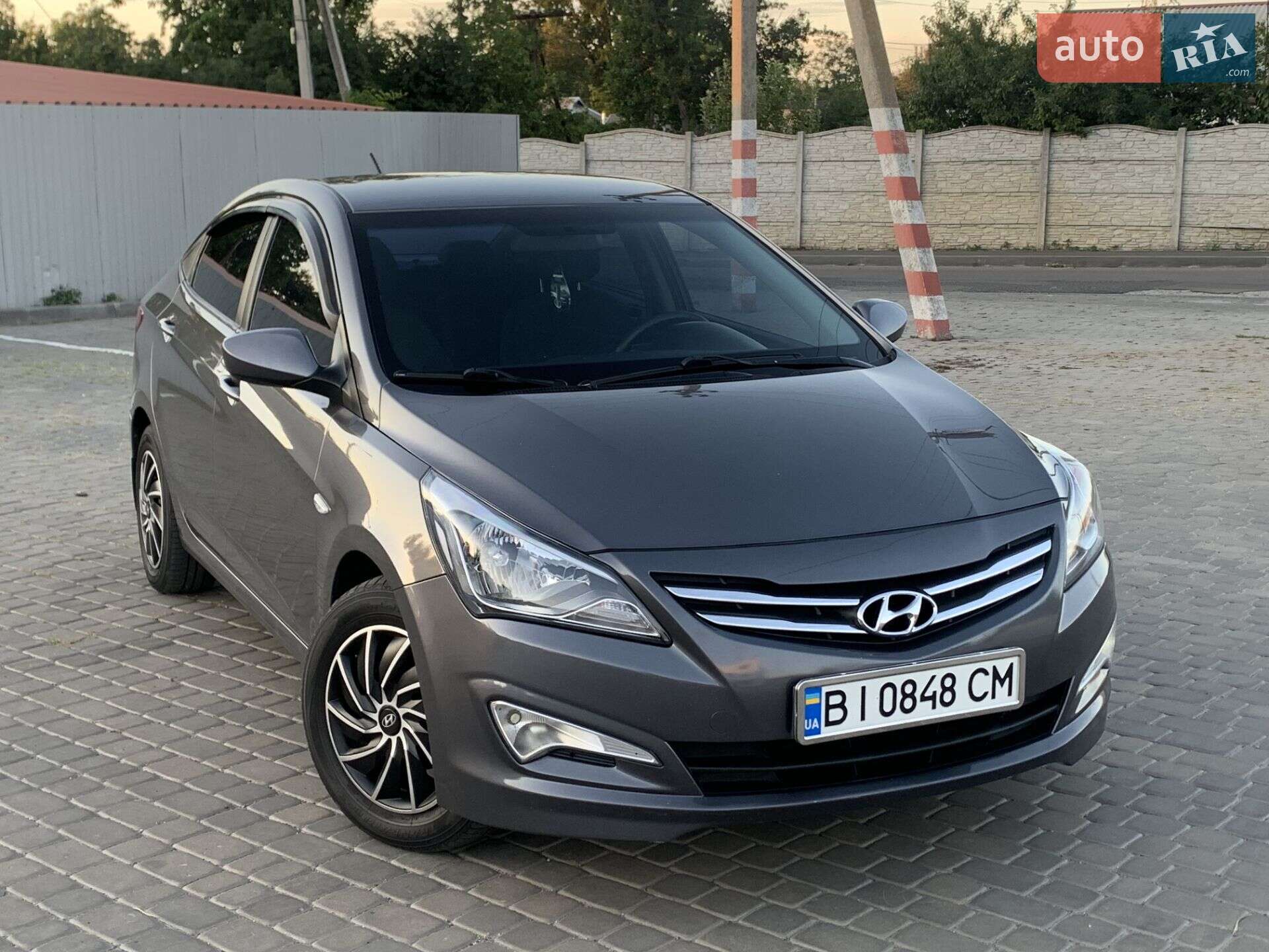 HYUNDAI SOLARIS 2015