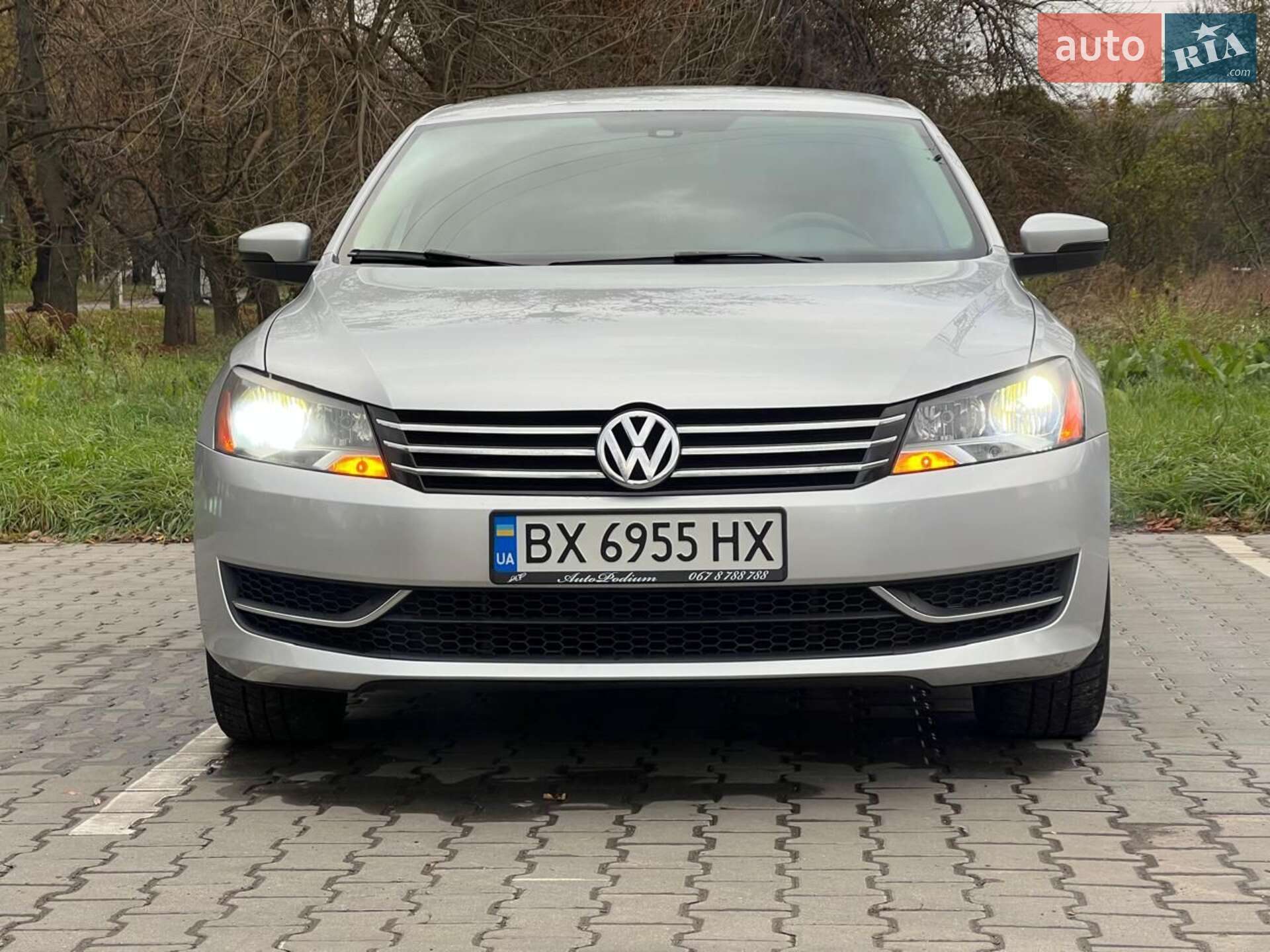 VOLKSWAGEN PASSAT 2012