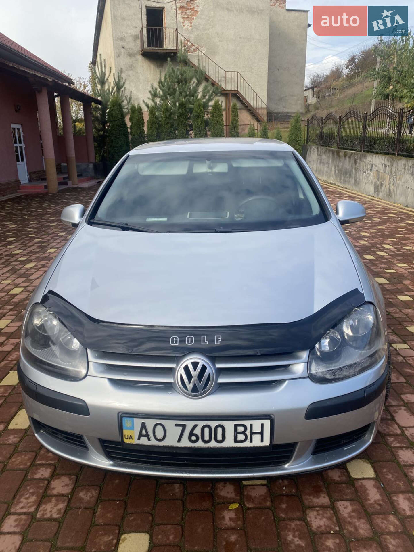 VOLKSWAGEN GOLF 2003