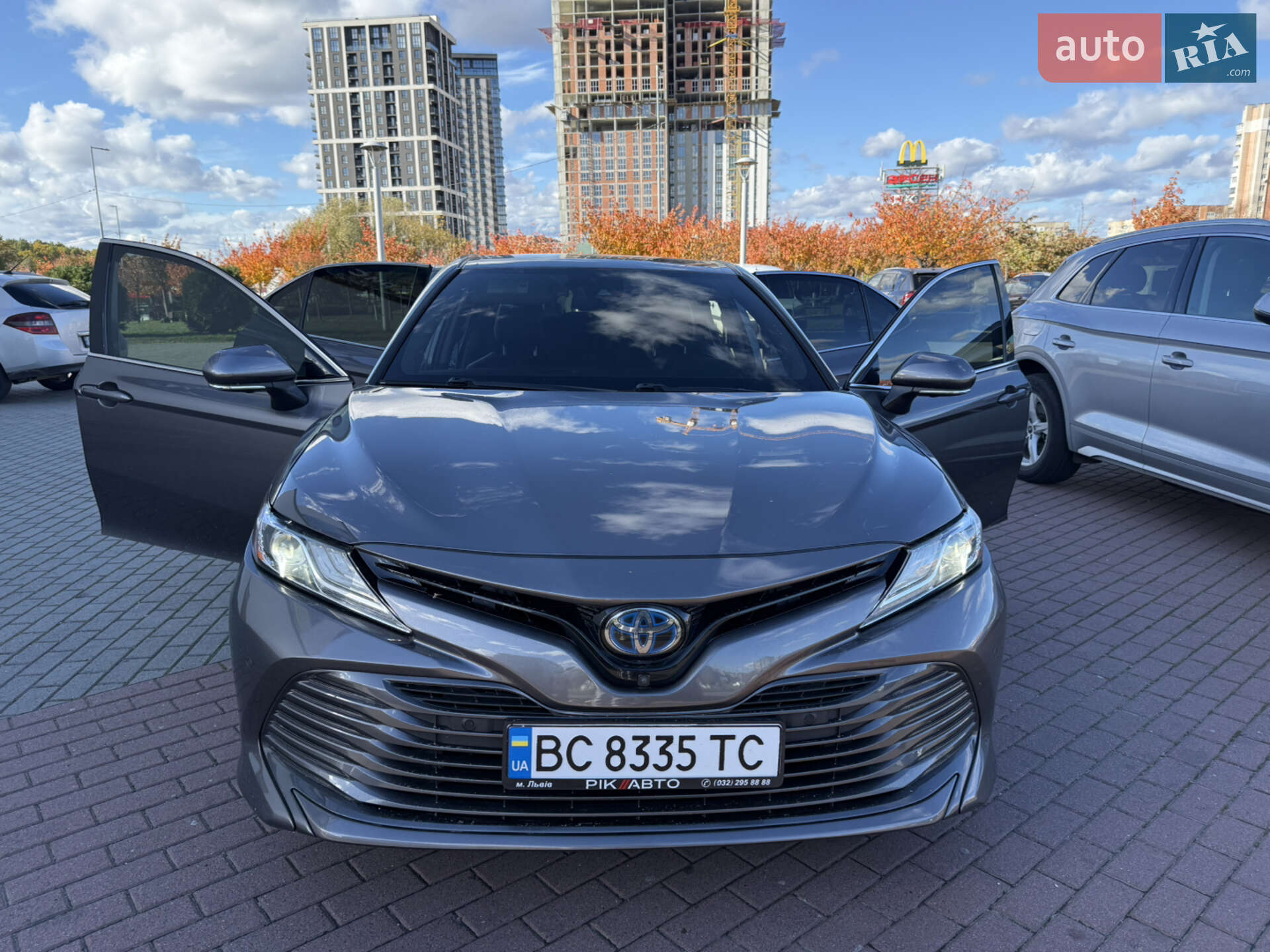 TOYOTA CAMRY HYBRID 2019