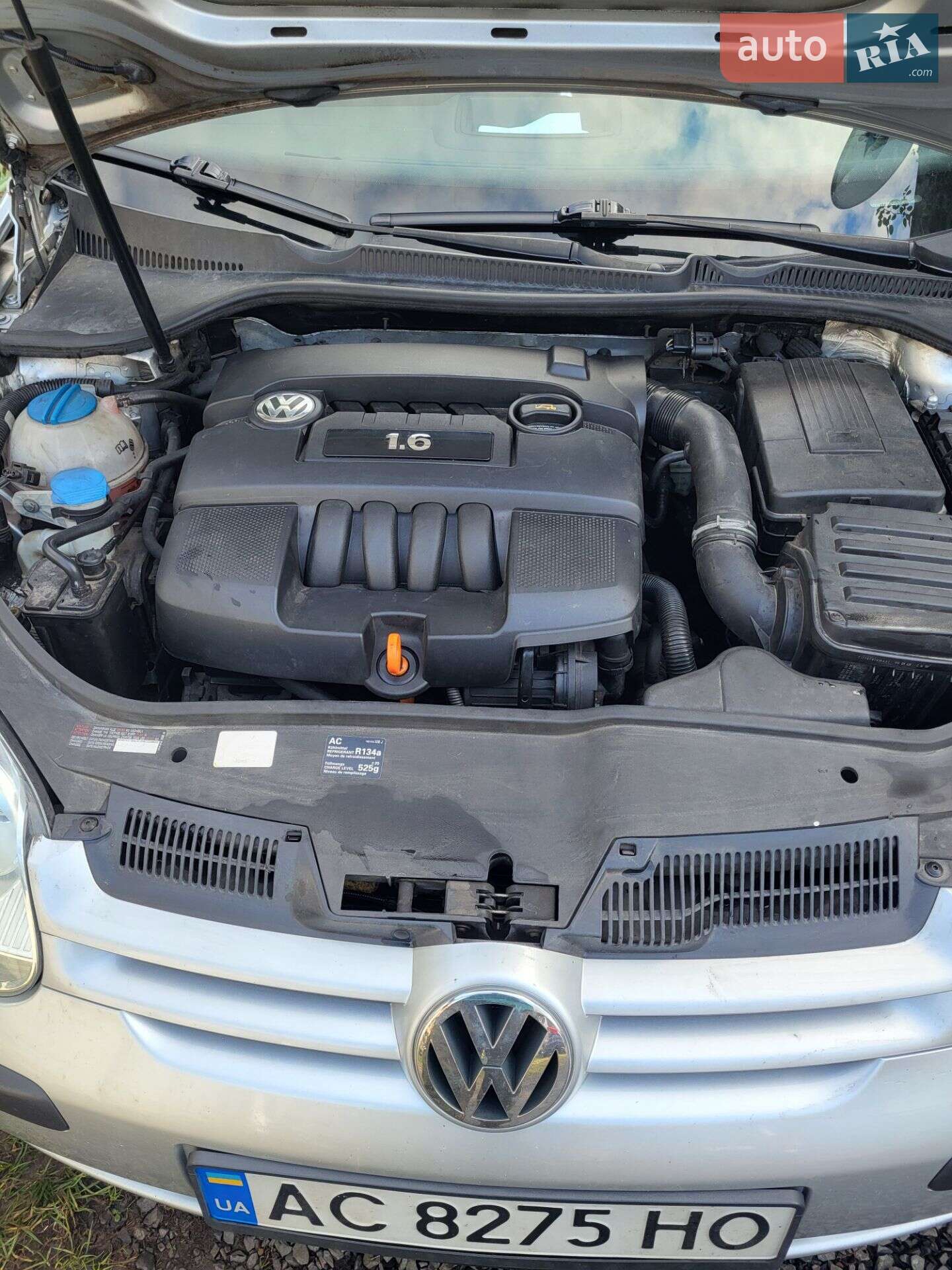VOLKSWAGEN GOLF 2004