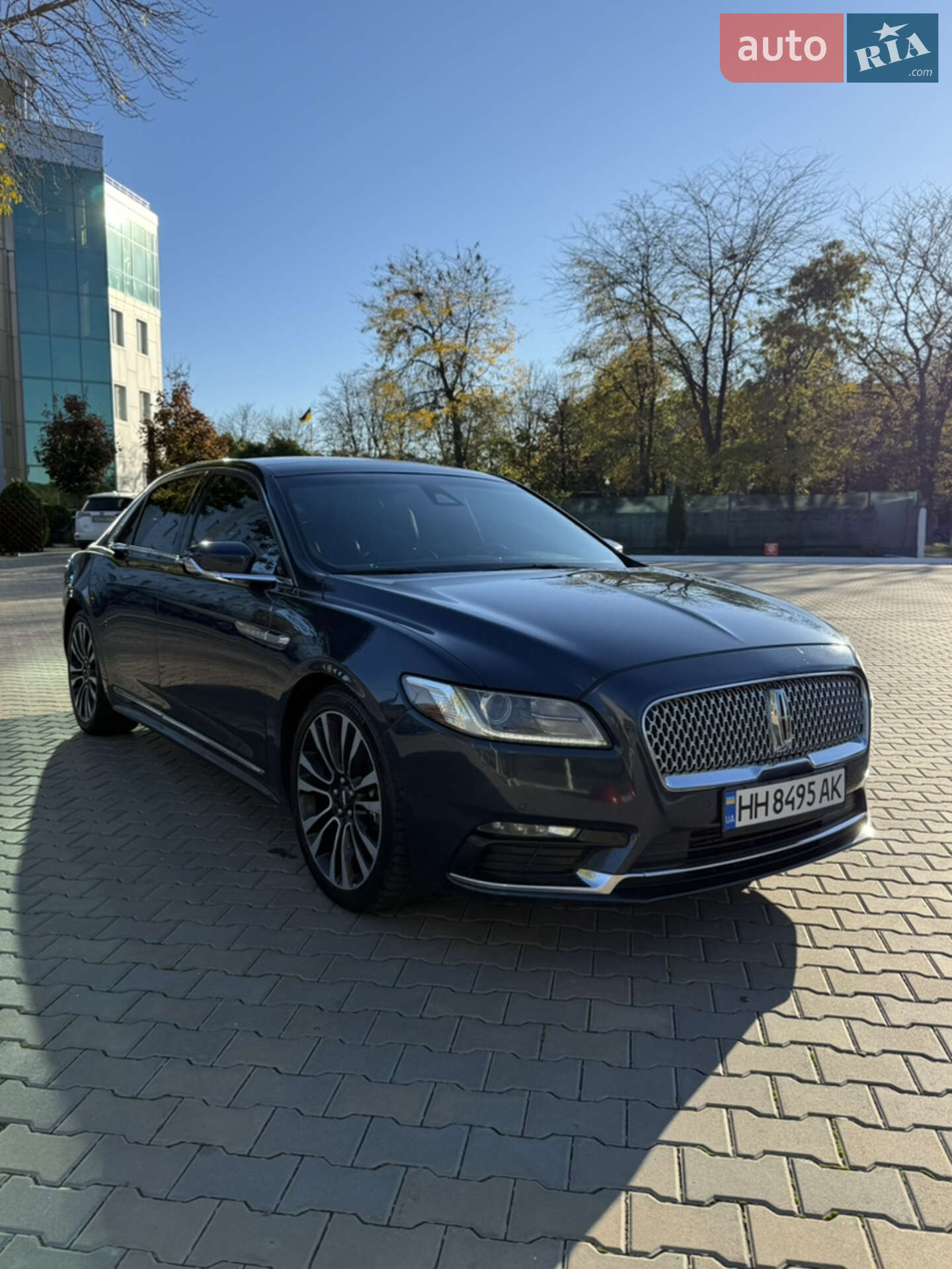 LINCOLN CONTINENTAL 2017