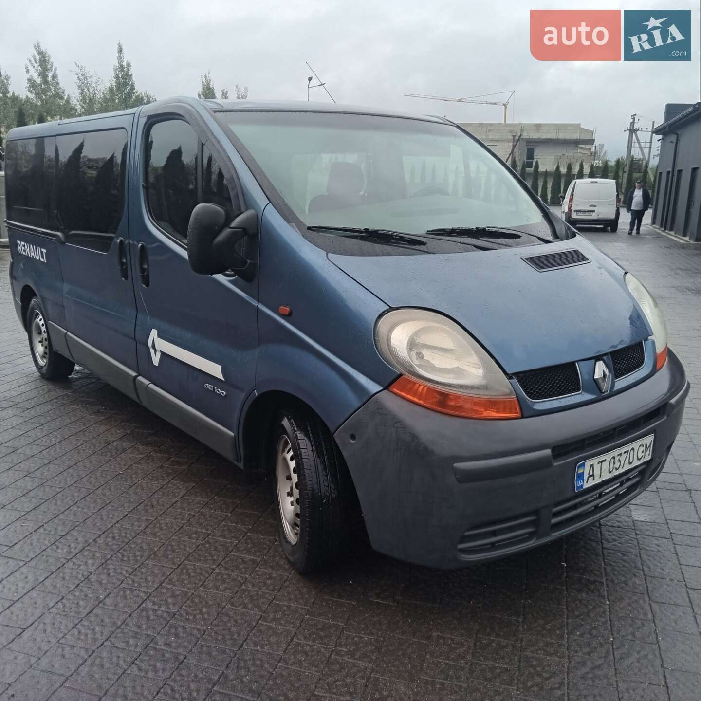 RENAULT TRAFIC 2005