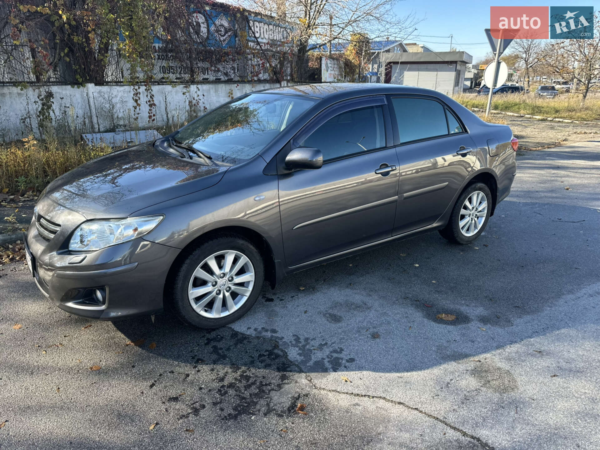 Головне фото звіту автомобіля TOYOTA COROLLA 2008
