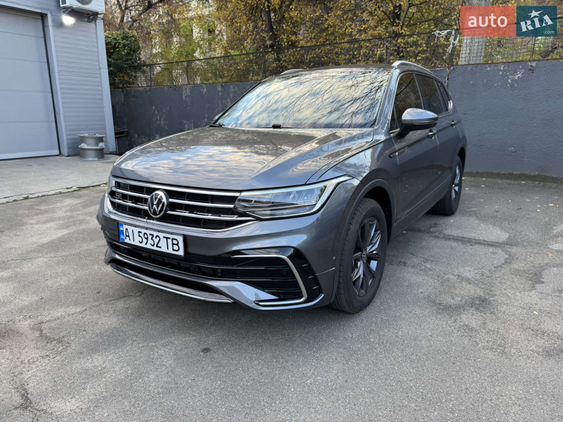VOLKSWAGEN TIGUAN 2023
