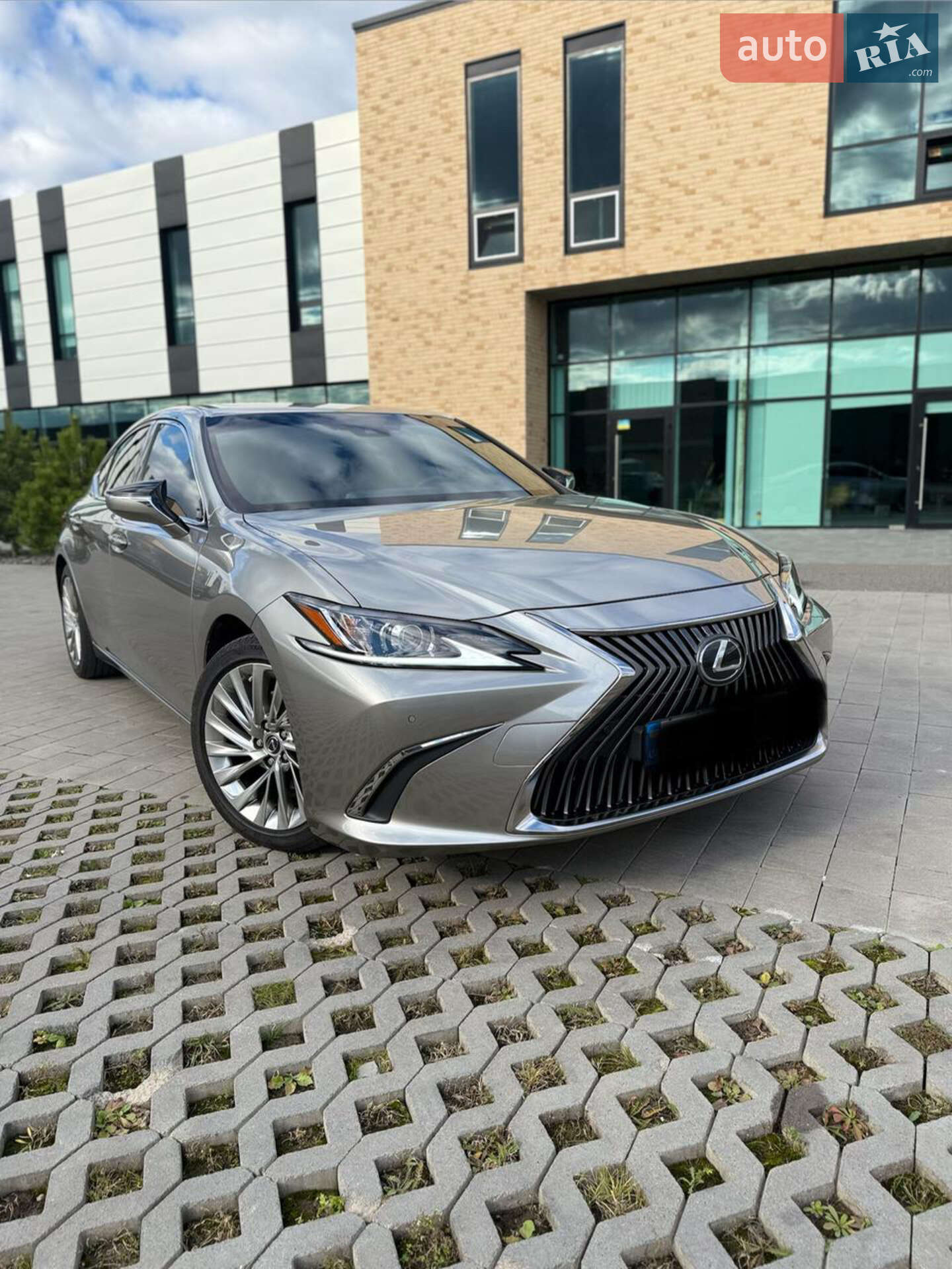 LEXUS ES 350 2021