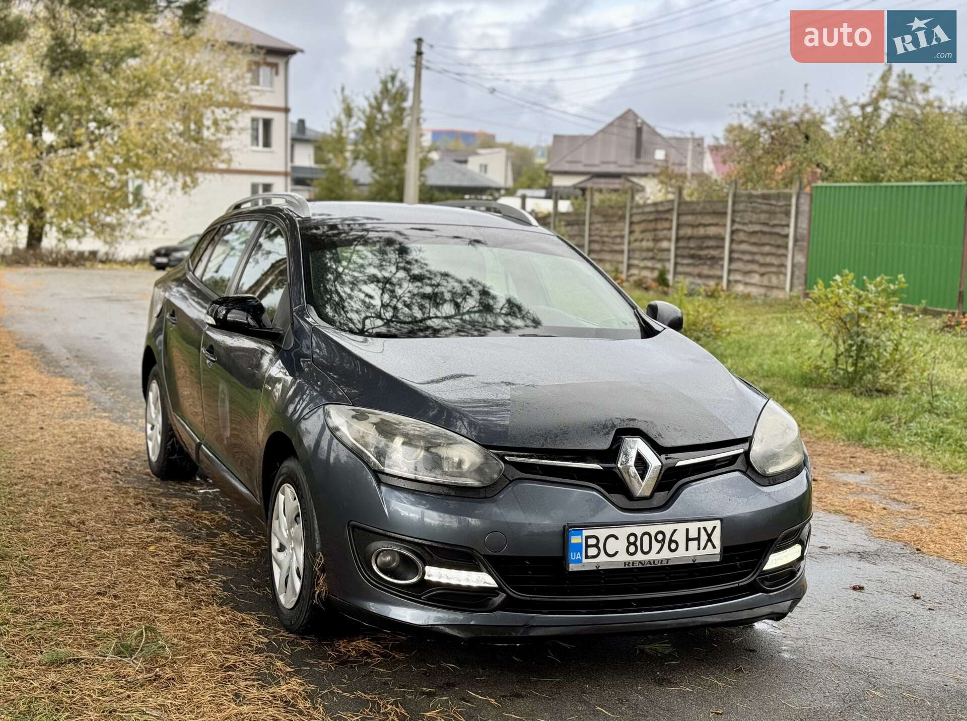 Головне фото звіту автомобіля RENAULT MEGANE 2015