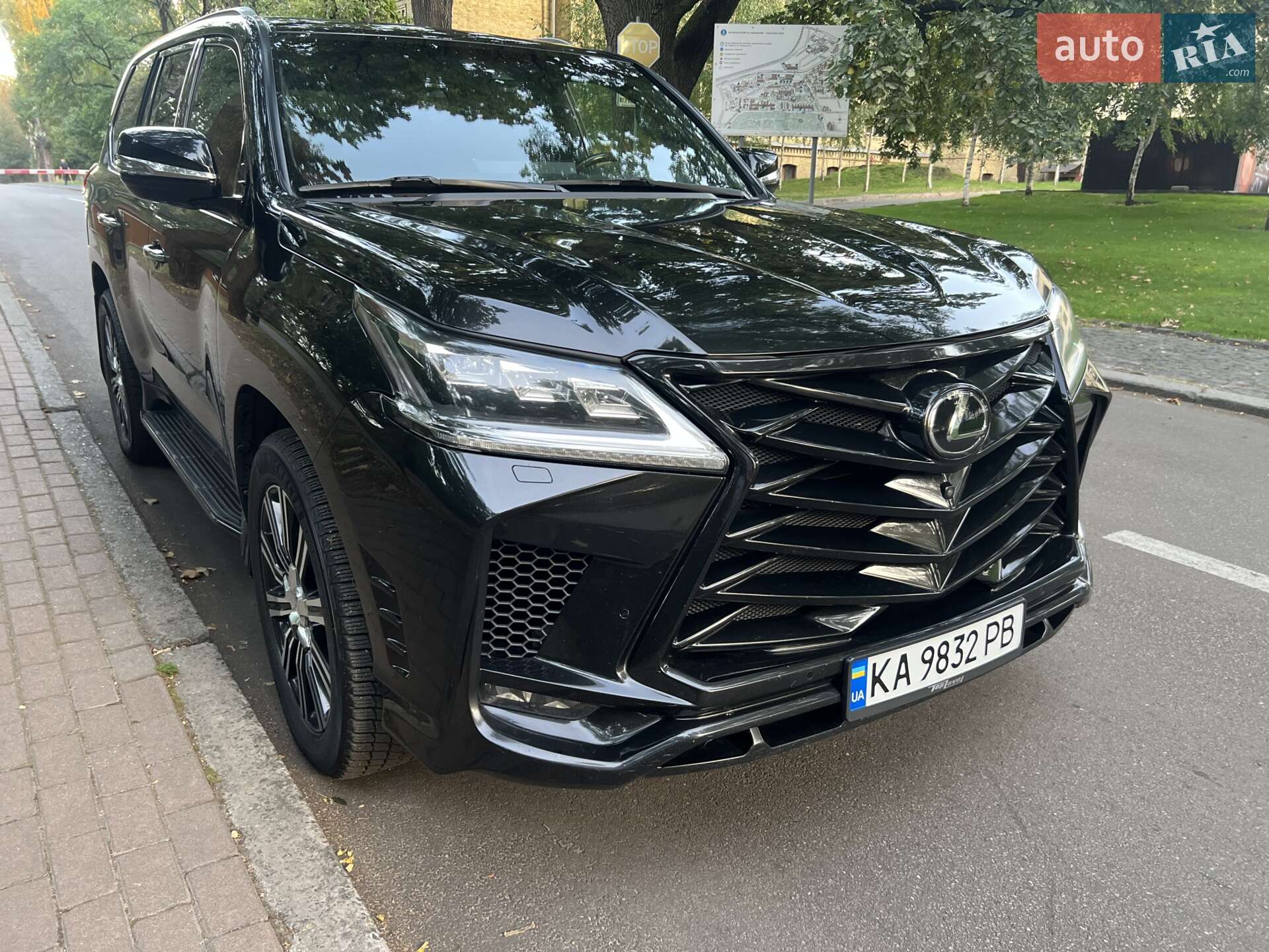 LEXUS LX 570 2019