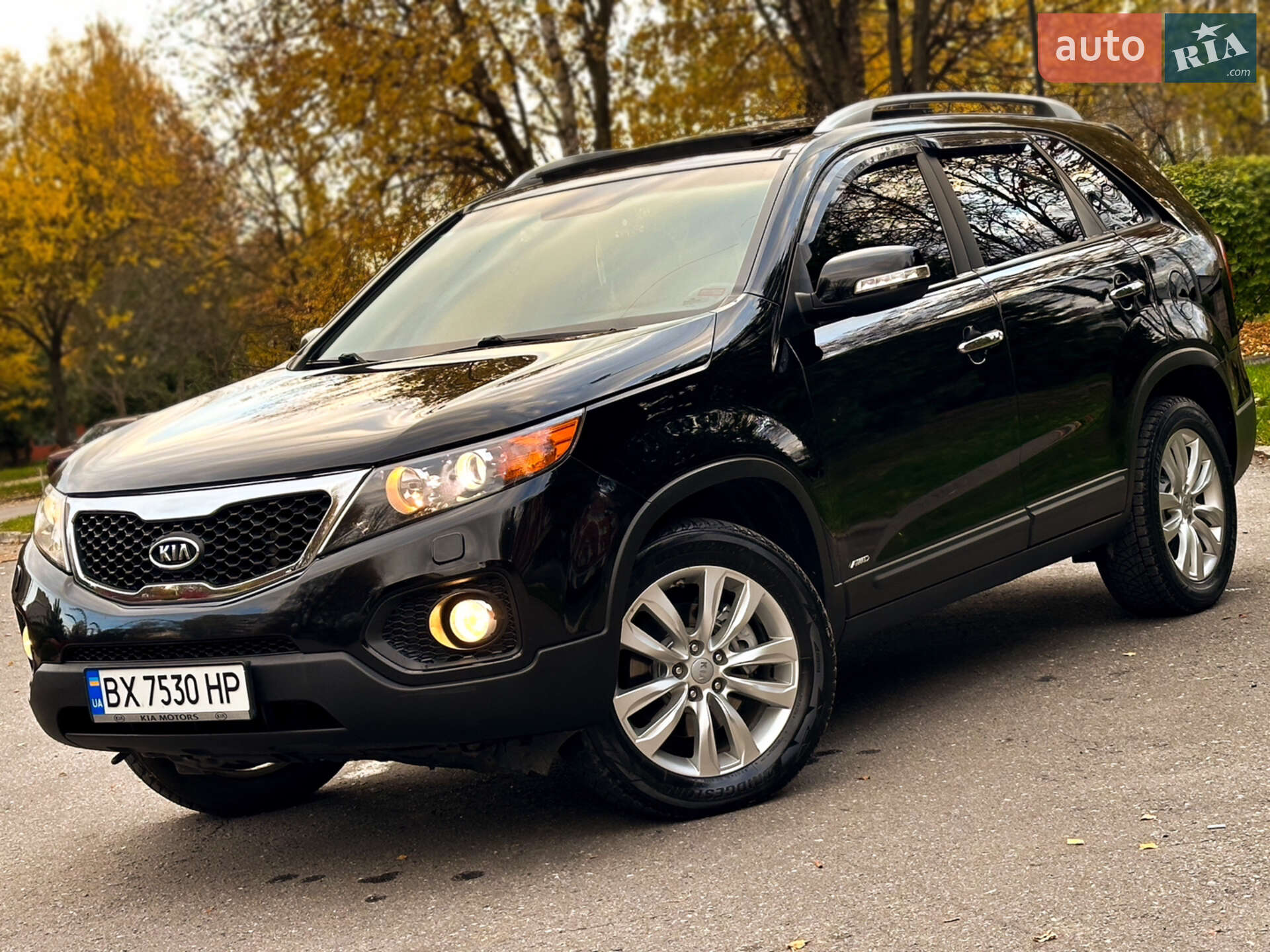 Головне фото звіту автомобіля KIA SORENTO 2011
