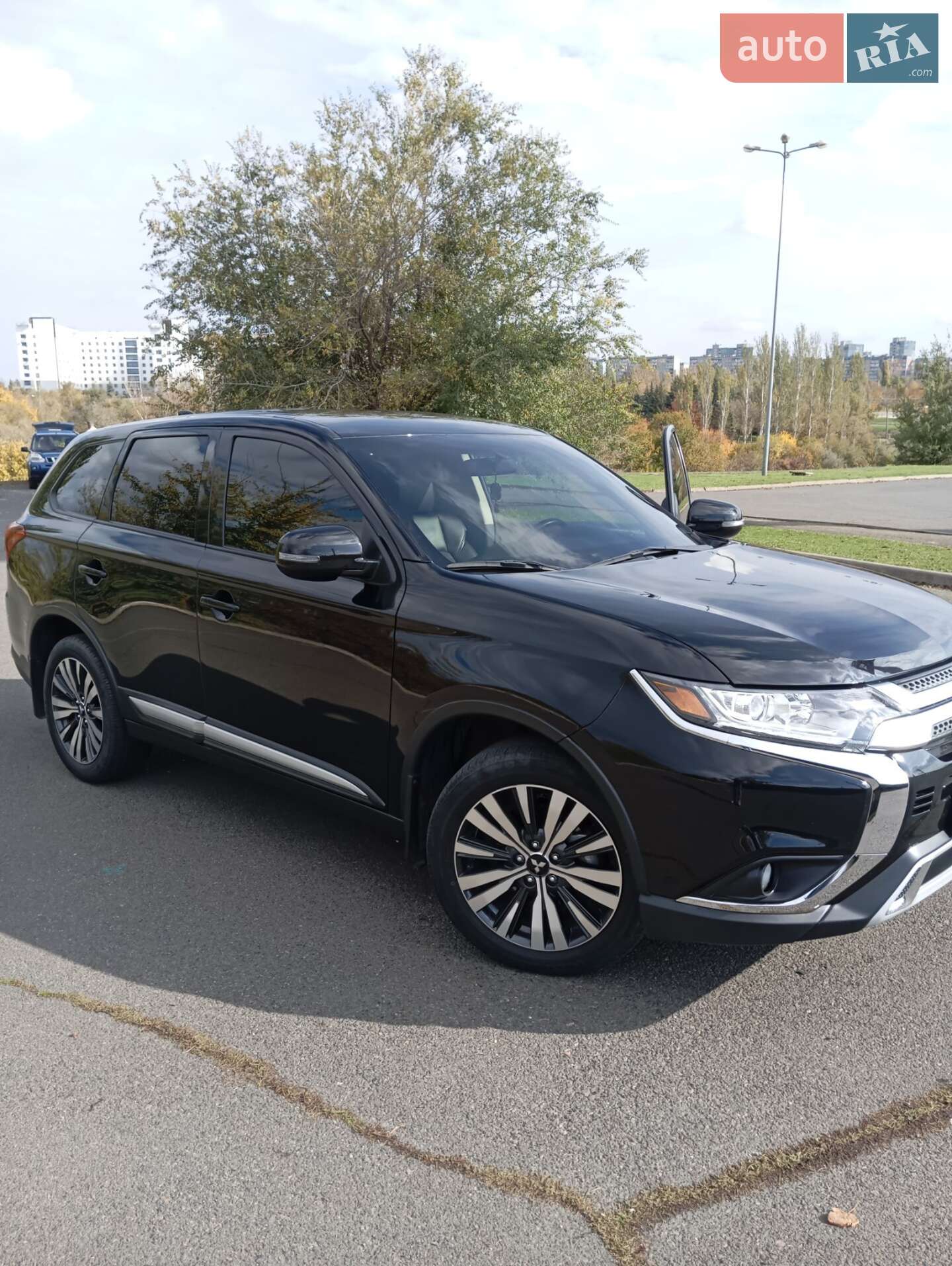 Головне фото звіту автомобіля MITSUBISHI OUTLANDER 2019
