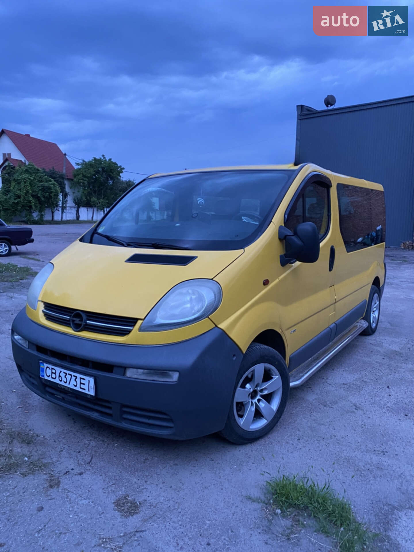 Головне фото звіту автомобіля OPEL VIVARO 2004