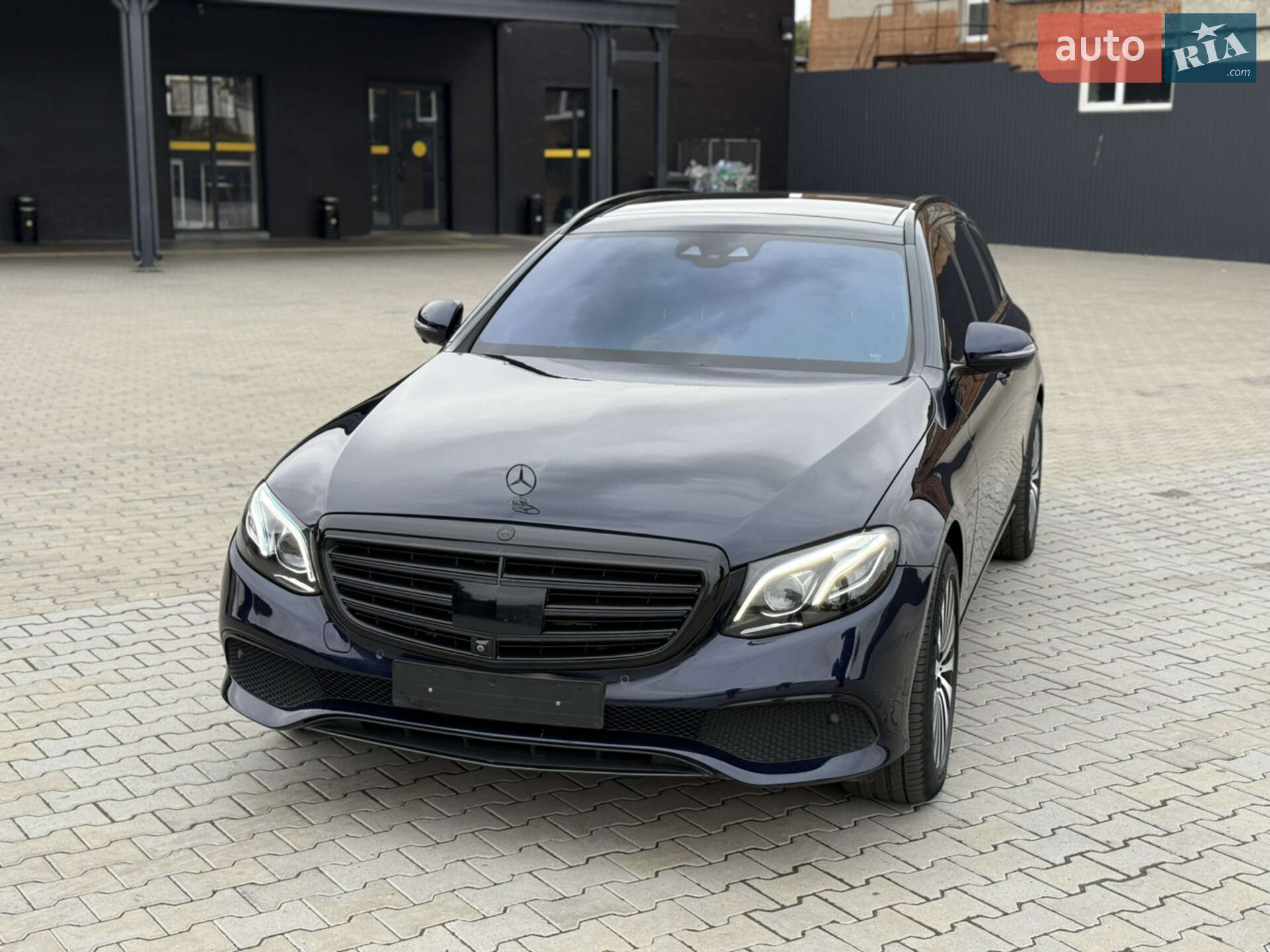 Mercedes-Benz E-Class 2016