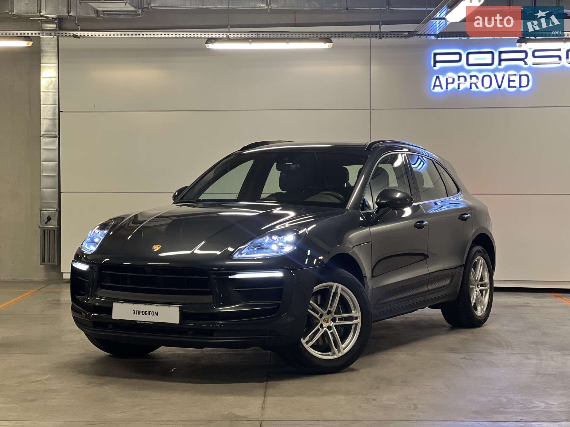 PORSCHE MACAN R4 2024
