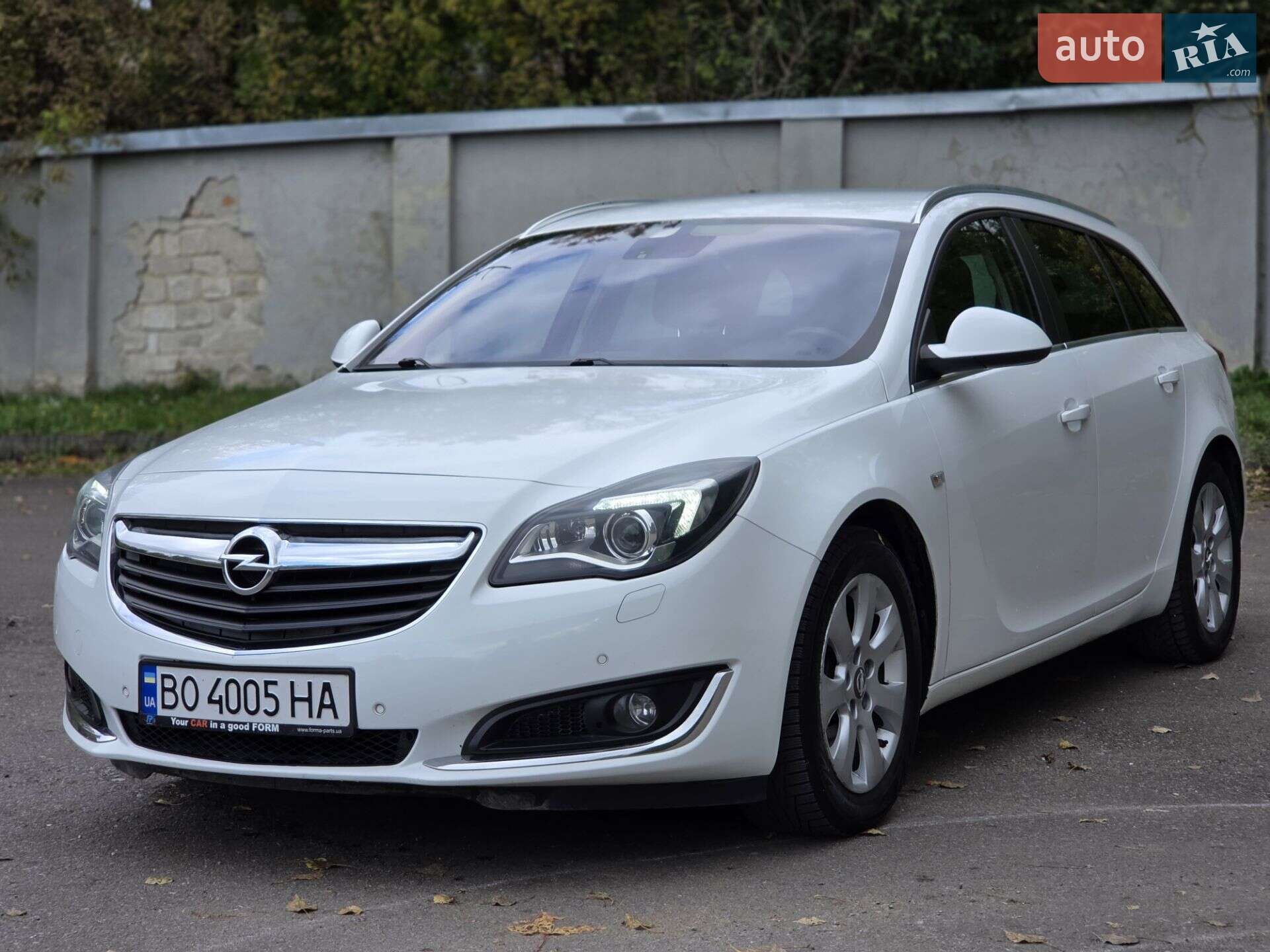 Головне фото звіту автомобіля OPEL INSIGNIA 2016